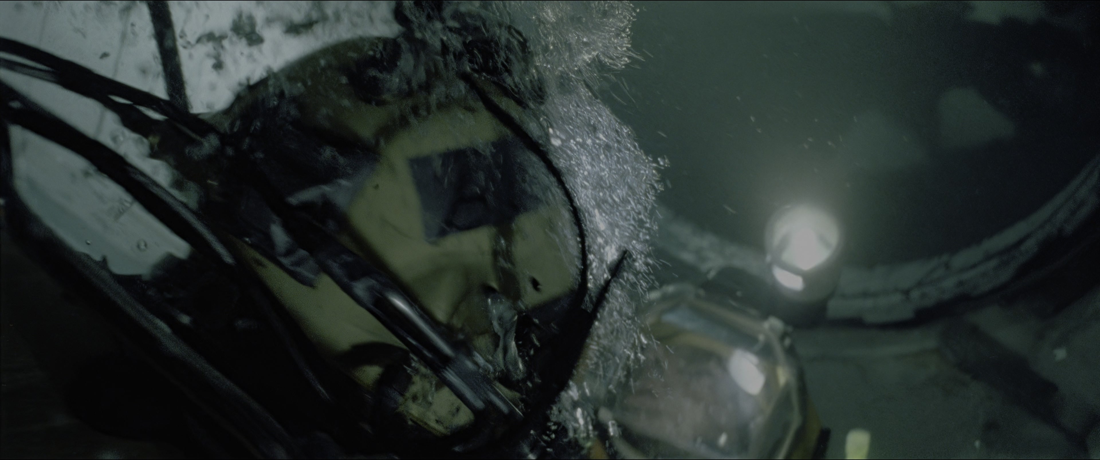 The Abyss (1989), wide, 2.39:1 — film still