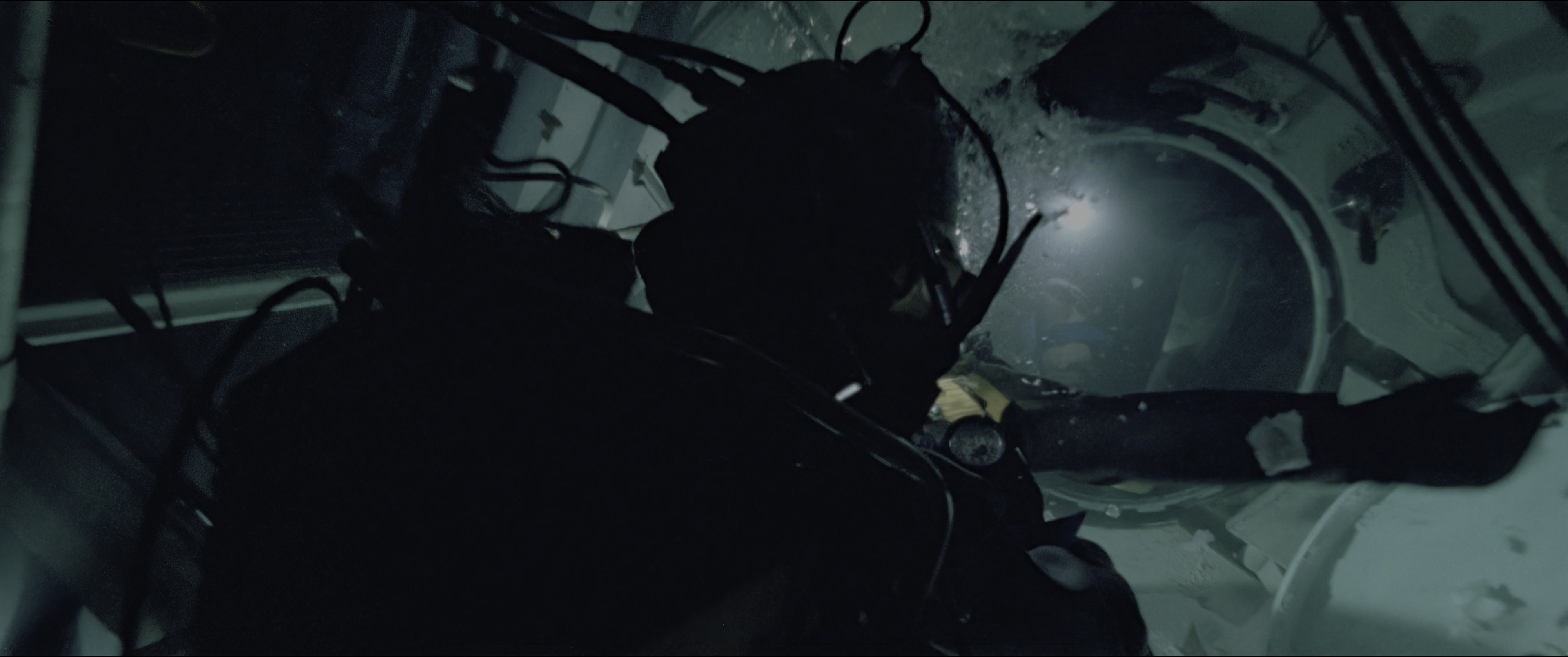 The Abyss (1989), wide, 2.39:1 — film still