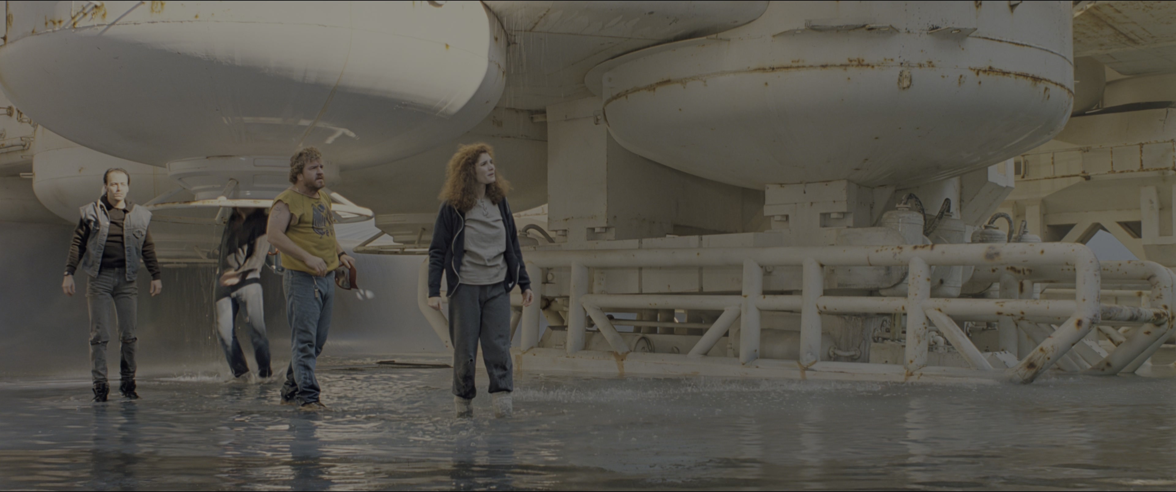 The Abyss (1989), wide, 2.39:1 — film still