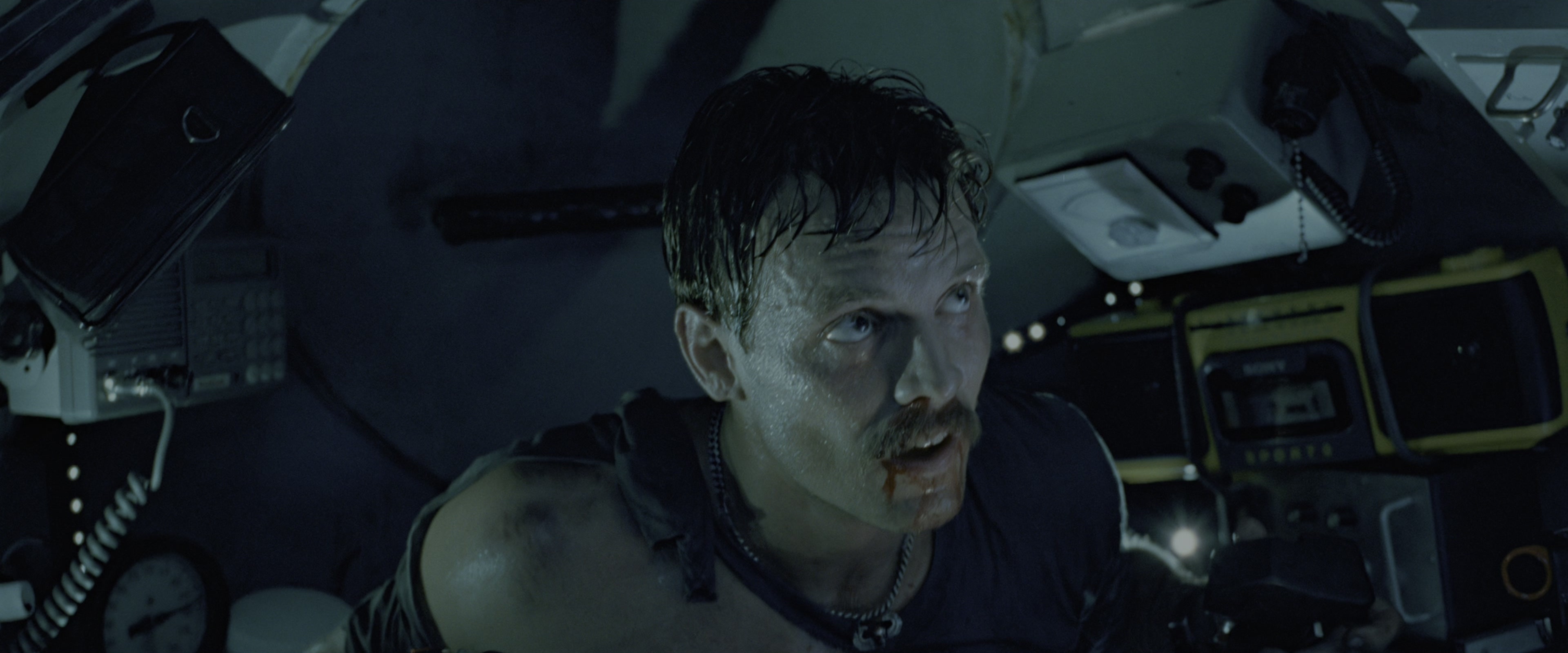 The Abyss (1989), wide, 2.40:1 — film still