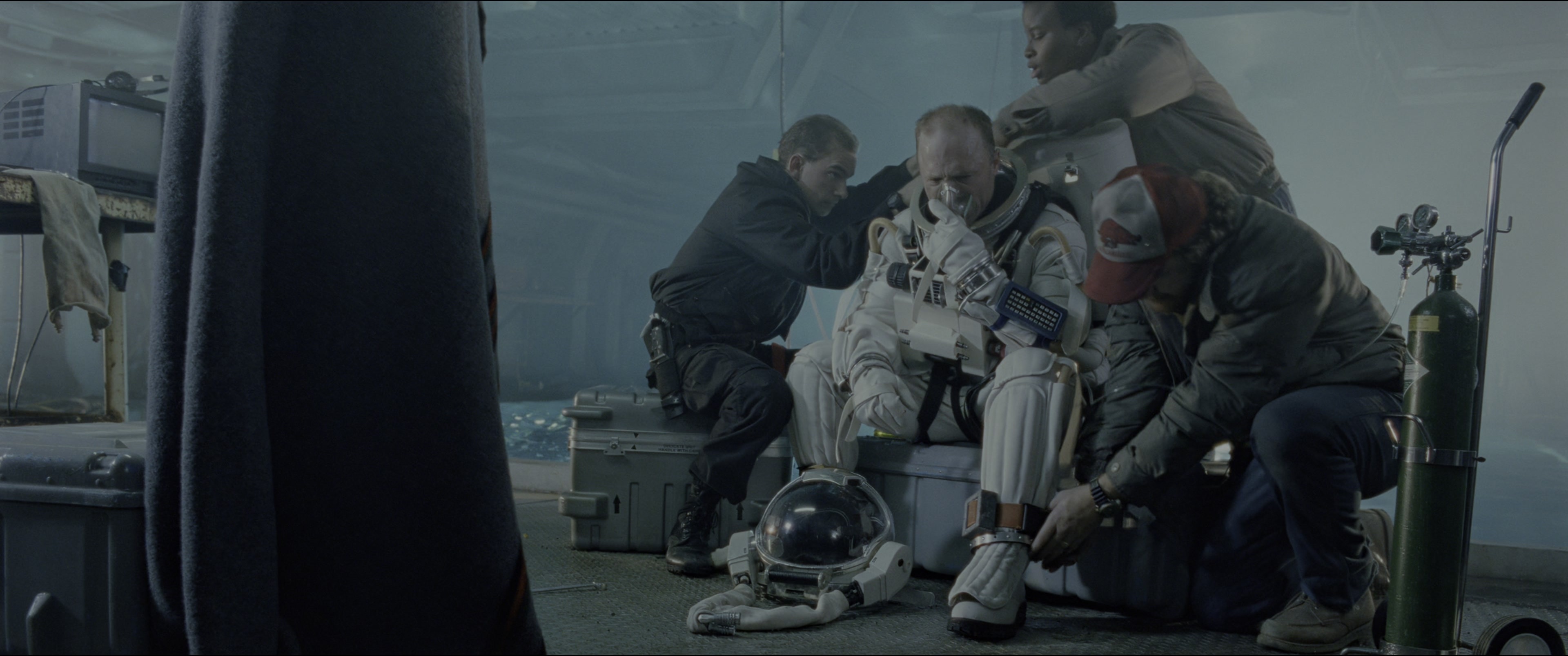The Abyss (1989), wide, 2.39:1 — film still