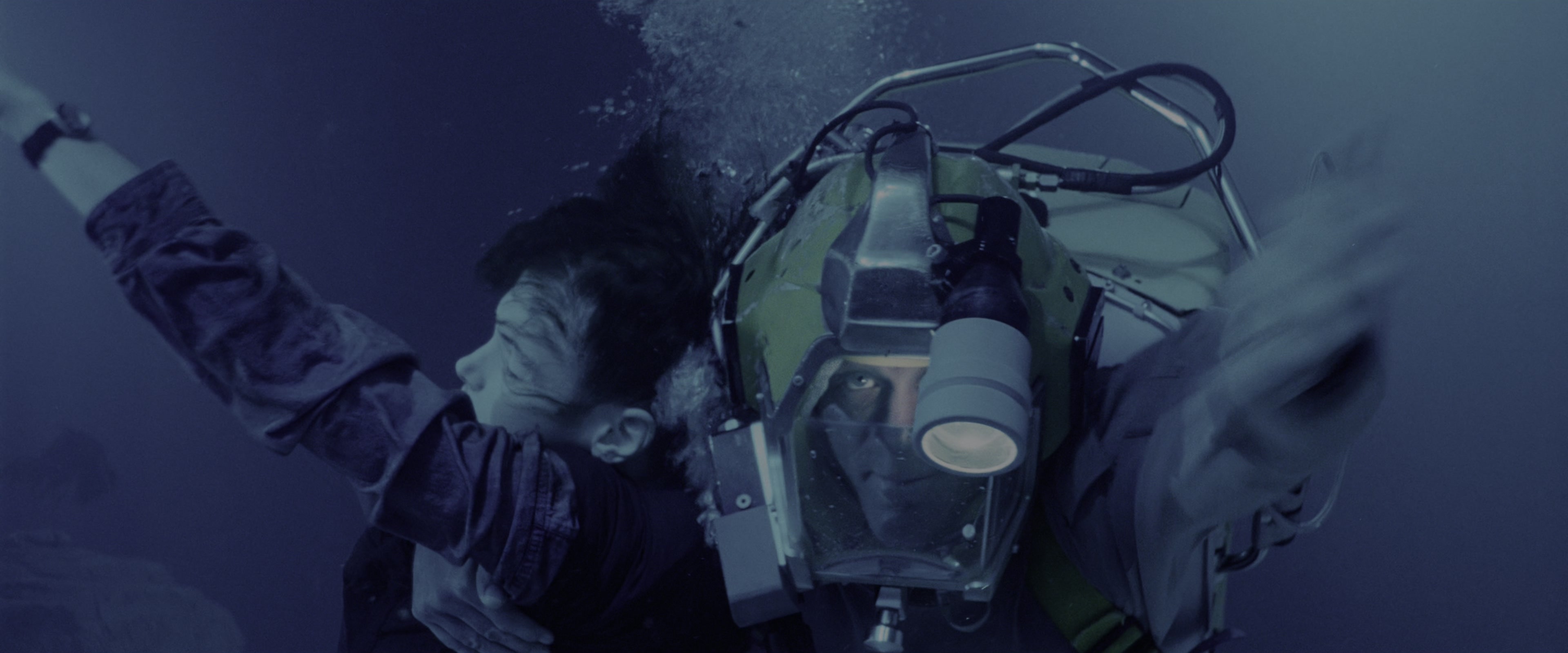 The Abyss (1989), wide, 2.40:1 — film still
