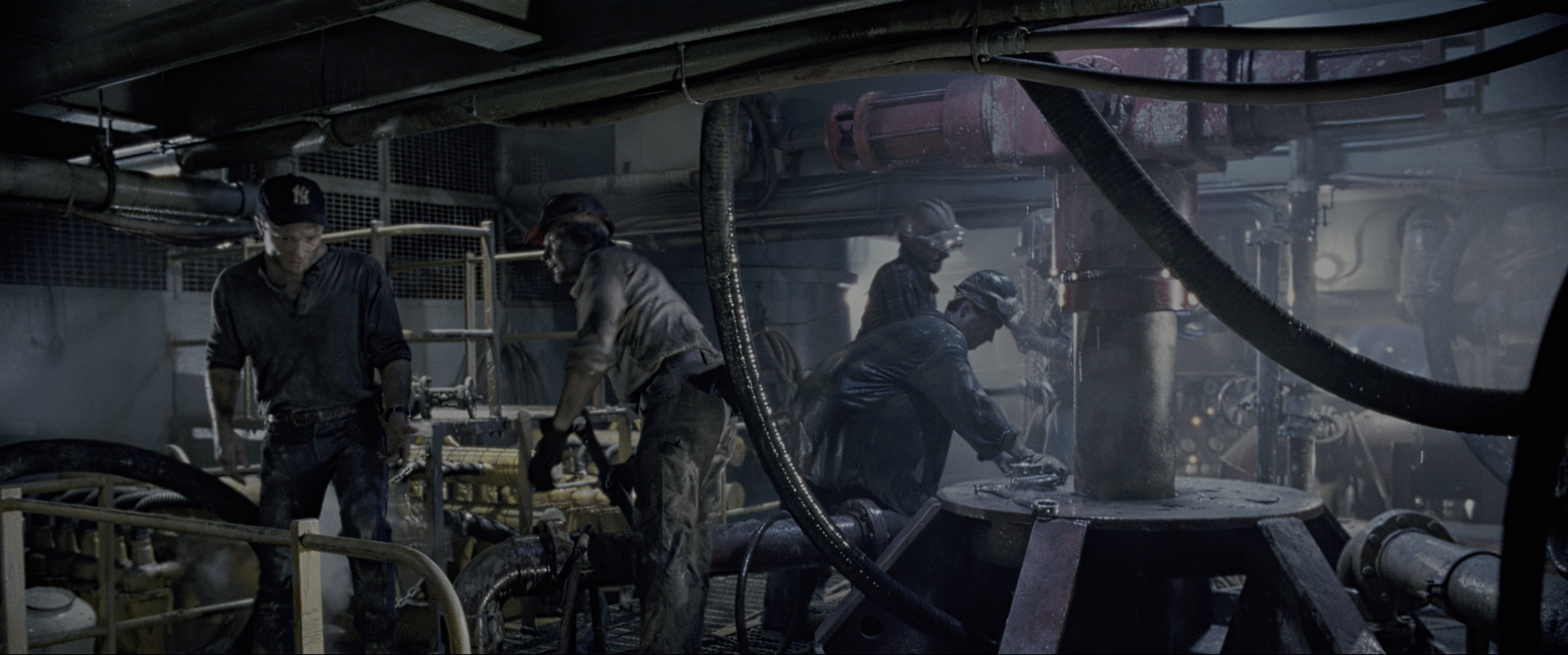 The Abyss (1989), wide, 2.39:1 — film still