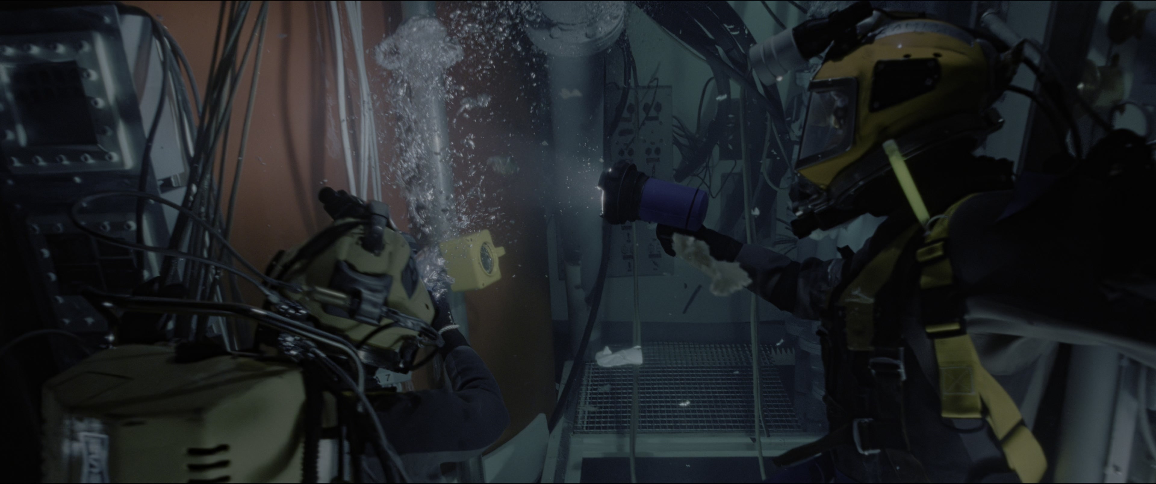 The Abyss (1989), wide, 2.39:1 — film still