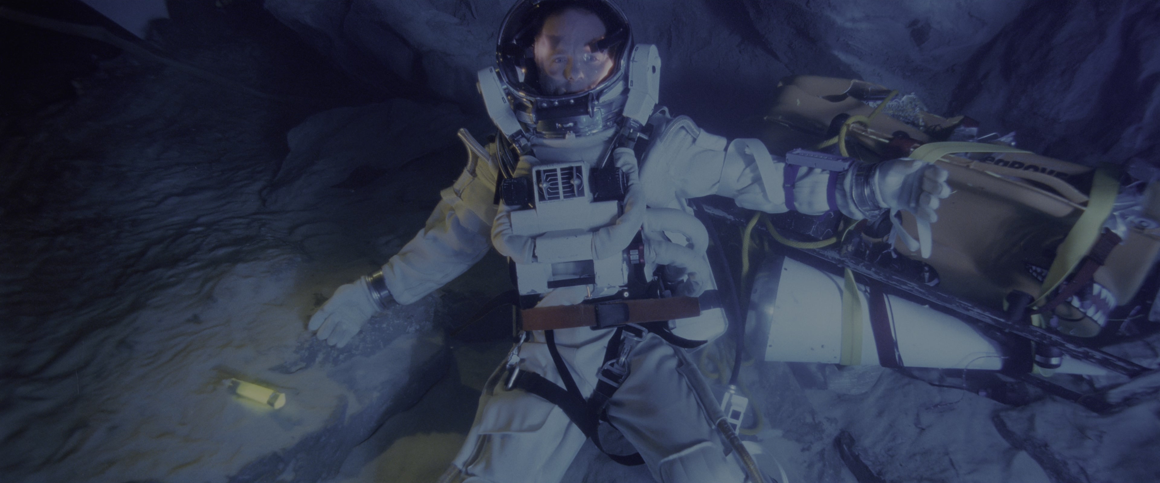 The Abyss (1989), wide, 2.40:1 — film still