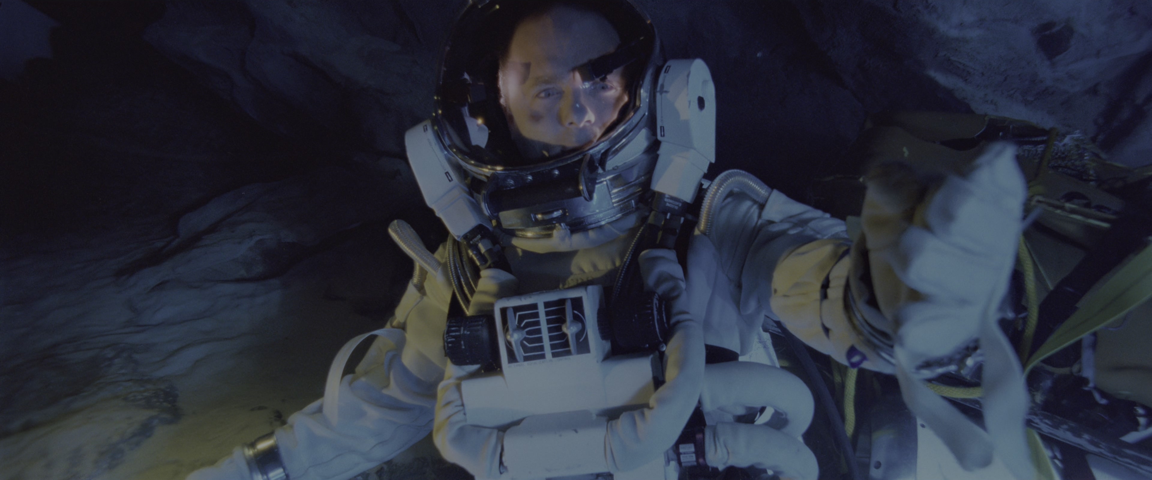 The Abyss (1989), wide, 2.40:1 — film still