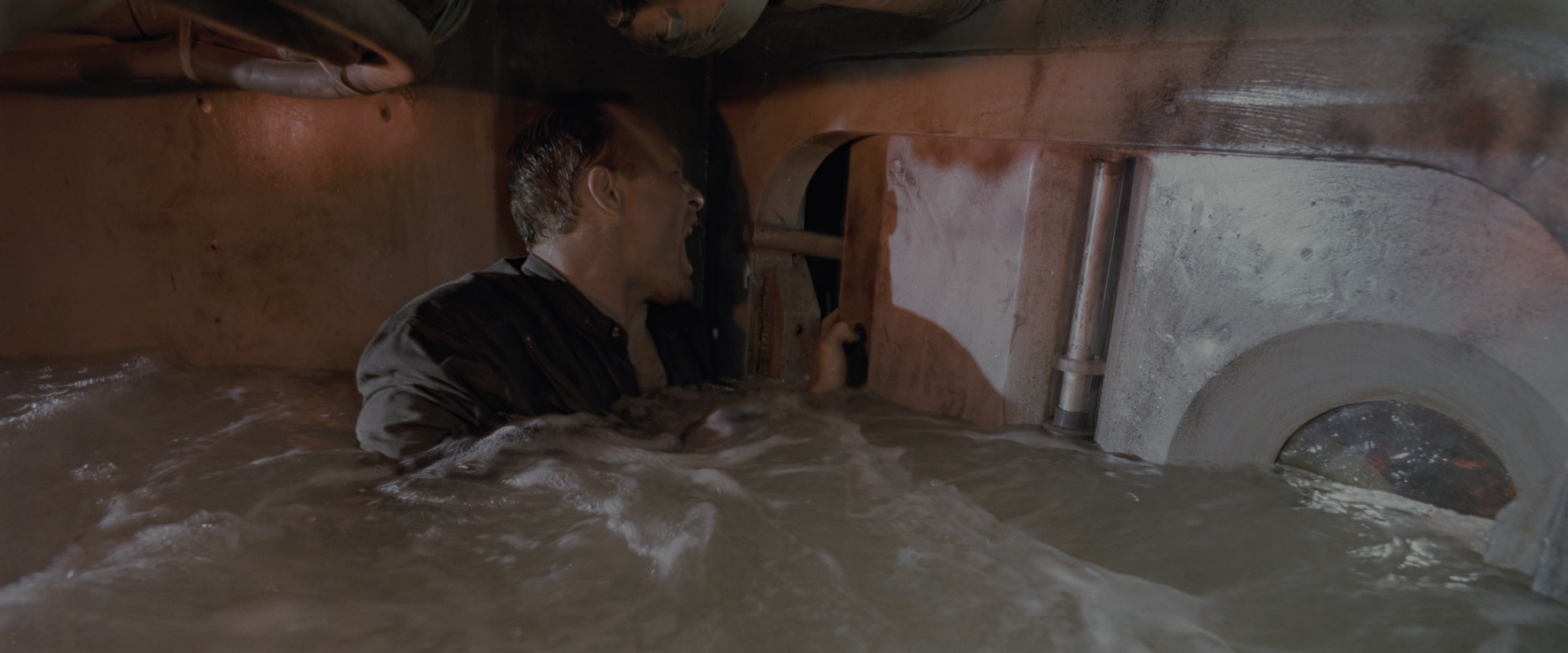 The Abyss (1989), wide, 2.40:1 — film still