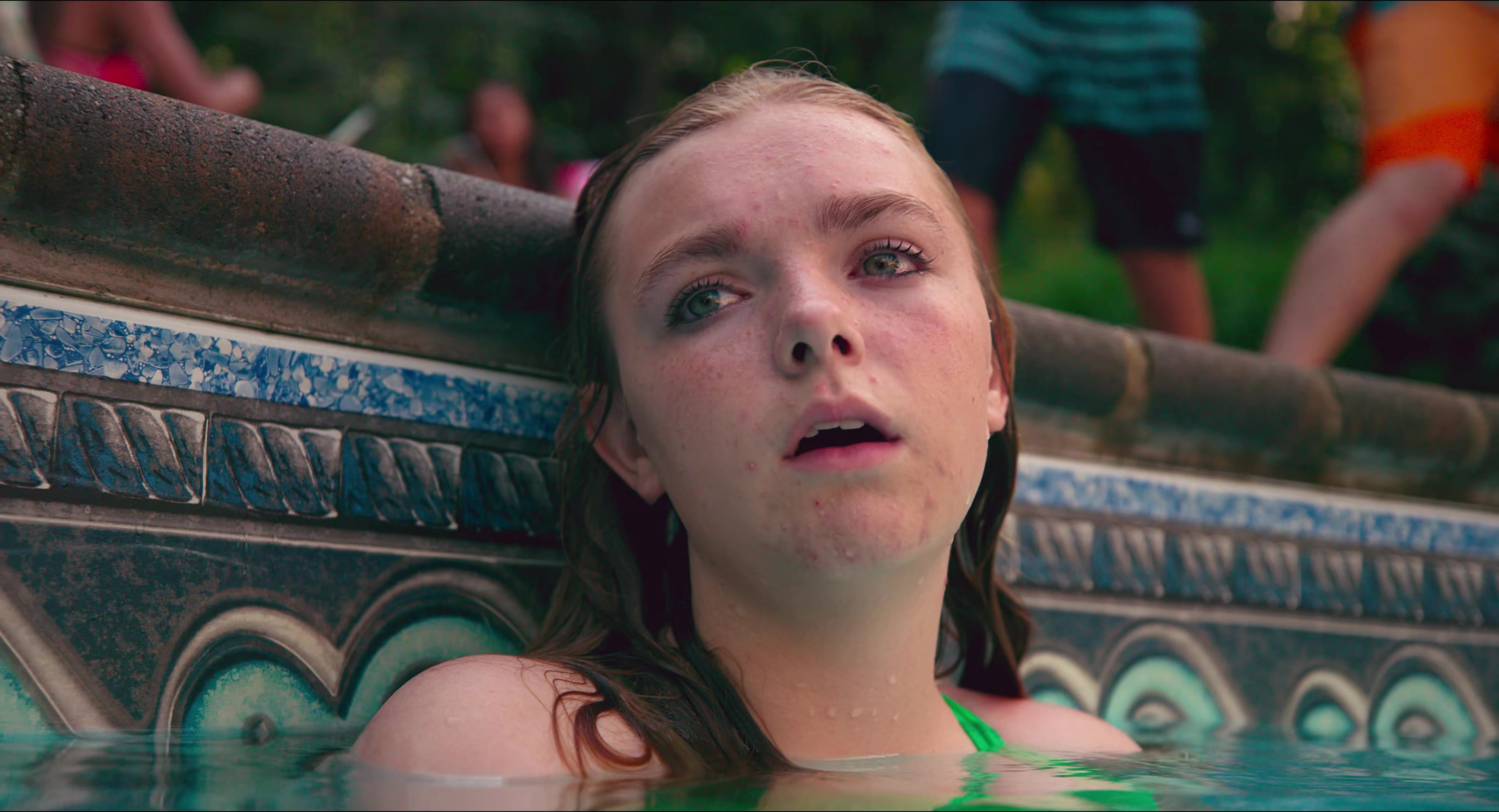 Eighth Grade (2018), close, 1.85:1 — film still