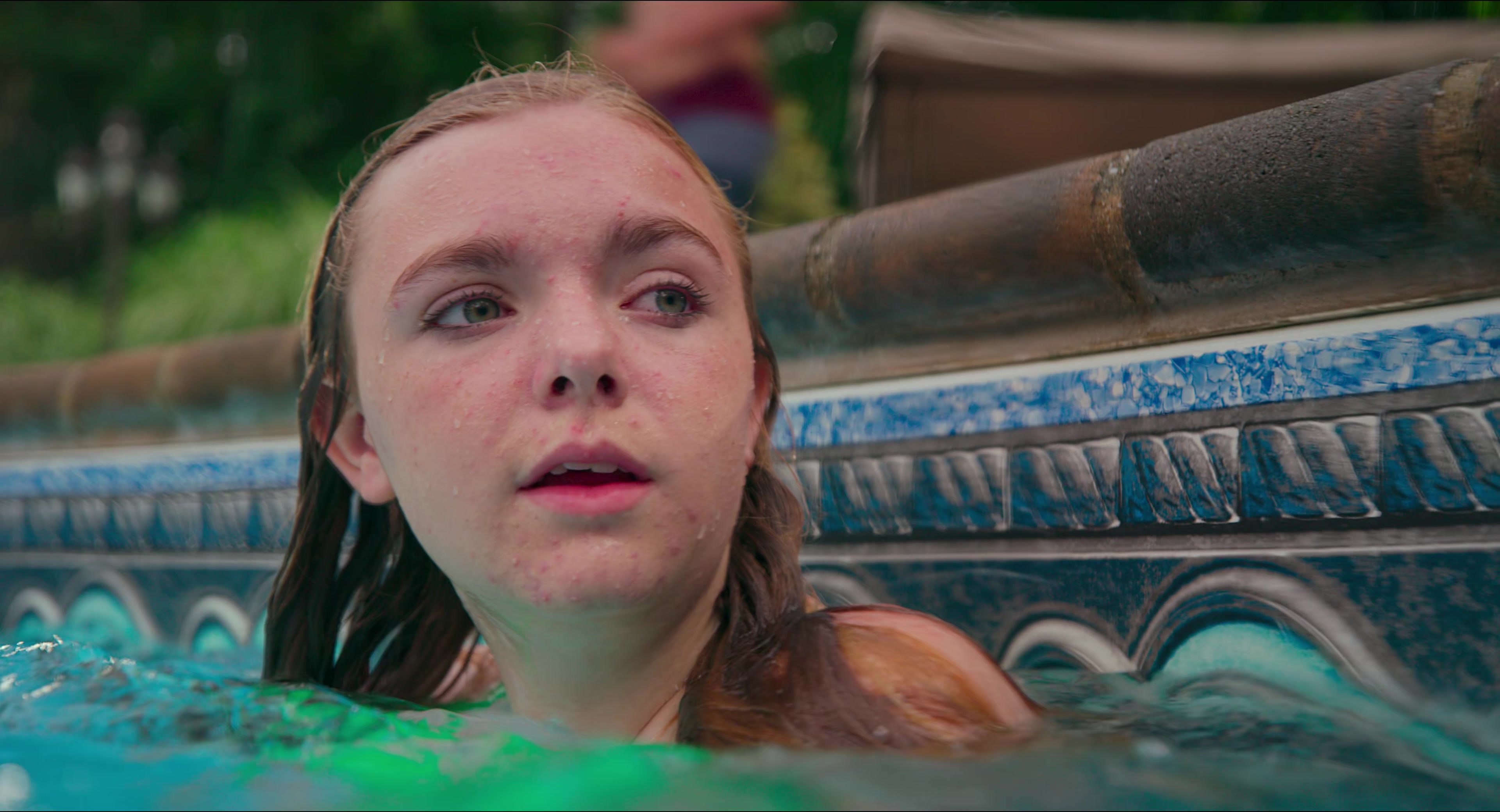 Eighth Grade (2018), close, 1.85:1 — film still