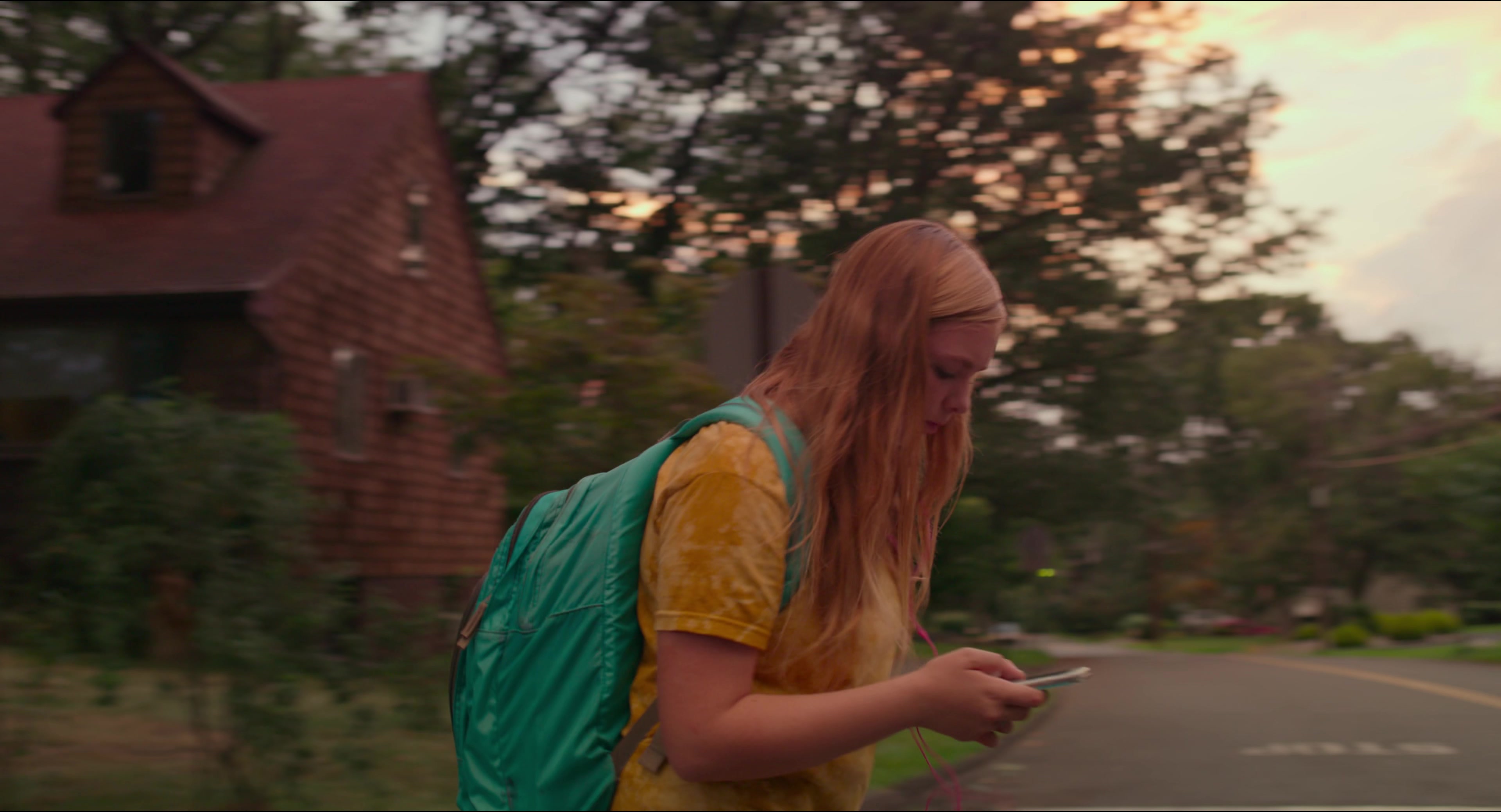 Eighth Grade (2018), wide, 1.85:1 — film still