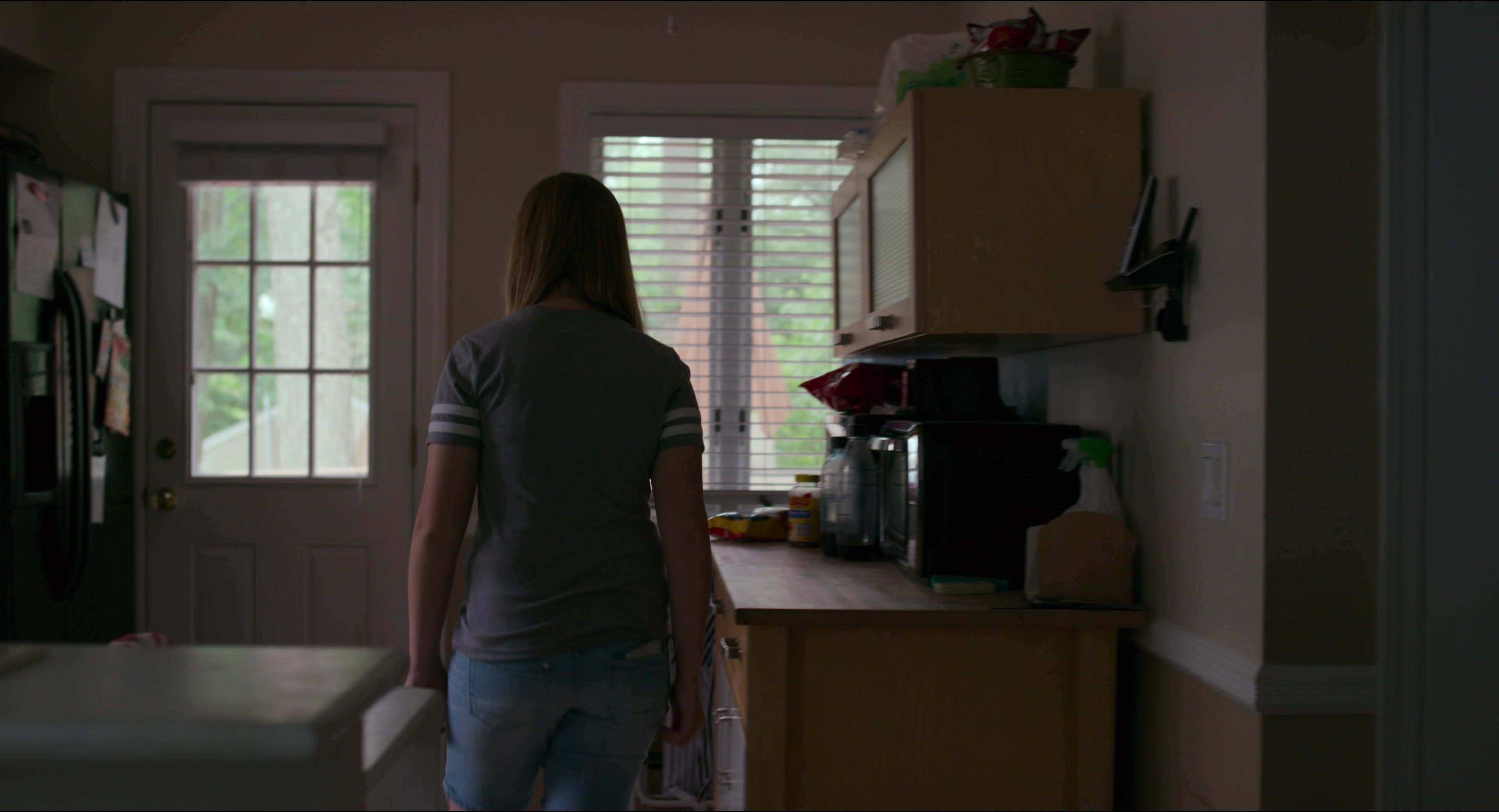 Eighth Grade (2018), wide, 1.85:1 — film still