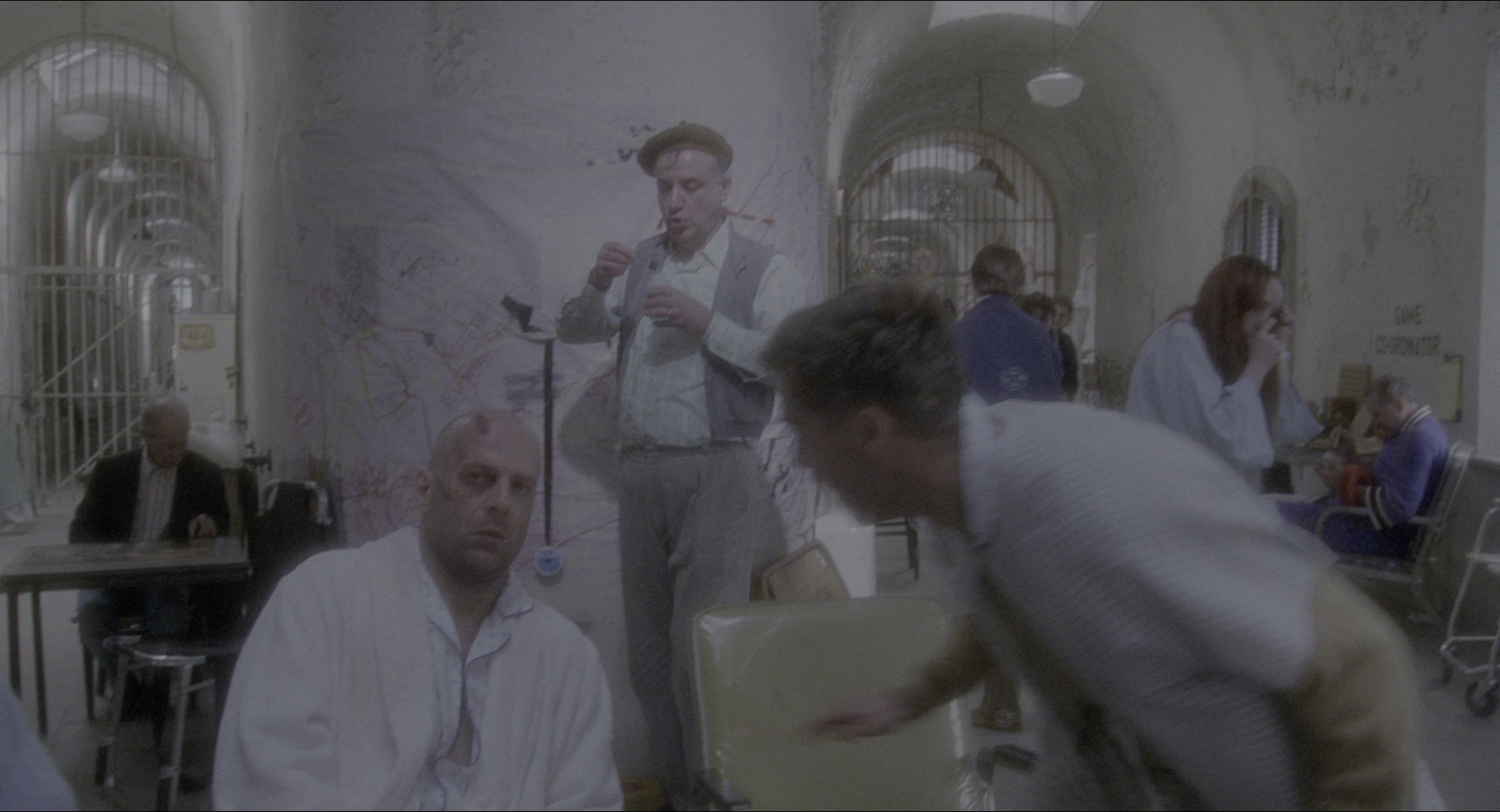 Twelve Monkeys (1995), wide, 1.85:1 — film still