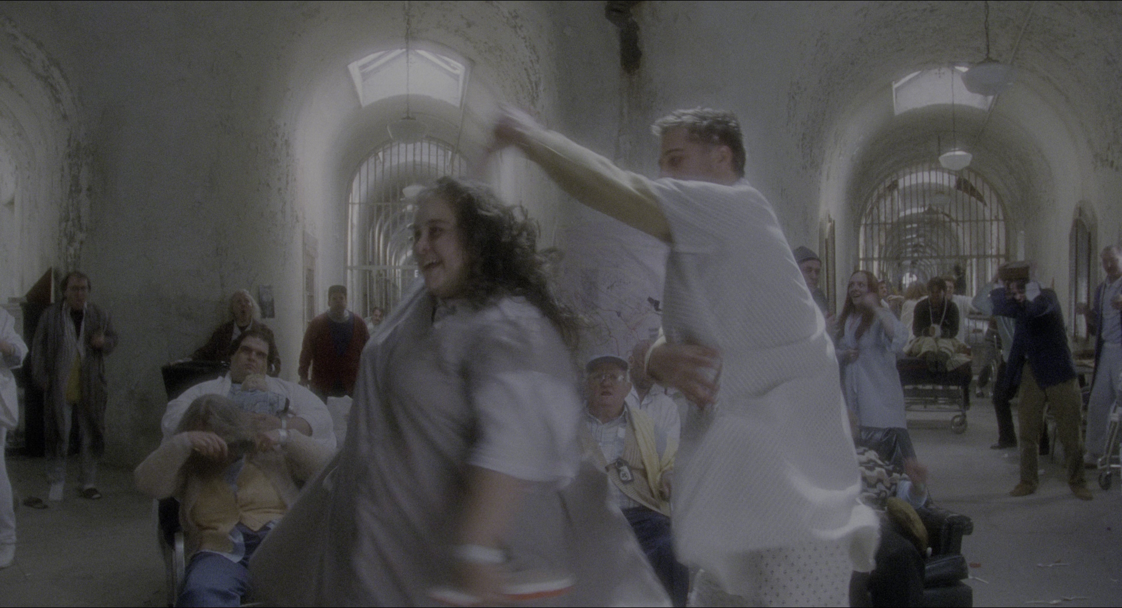Twelve Monkeys (1995), wide, 1.85:1 — film still