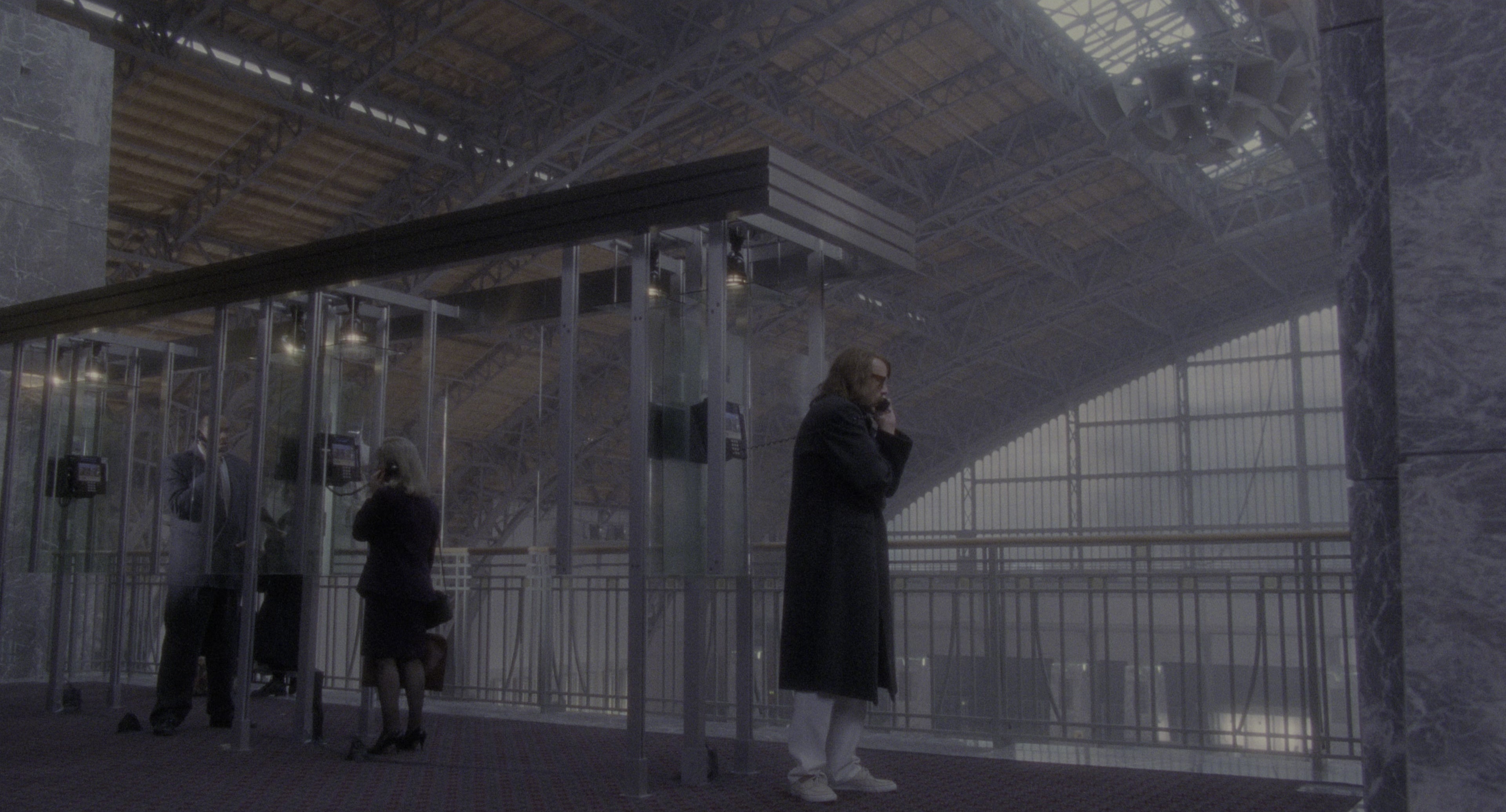 Twelve Monkeys (1995), wide, 1.85:1 — film still