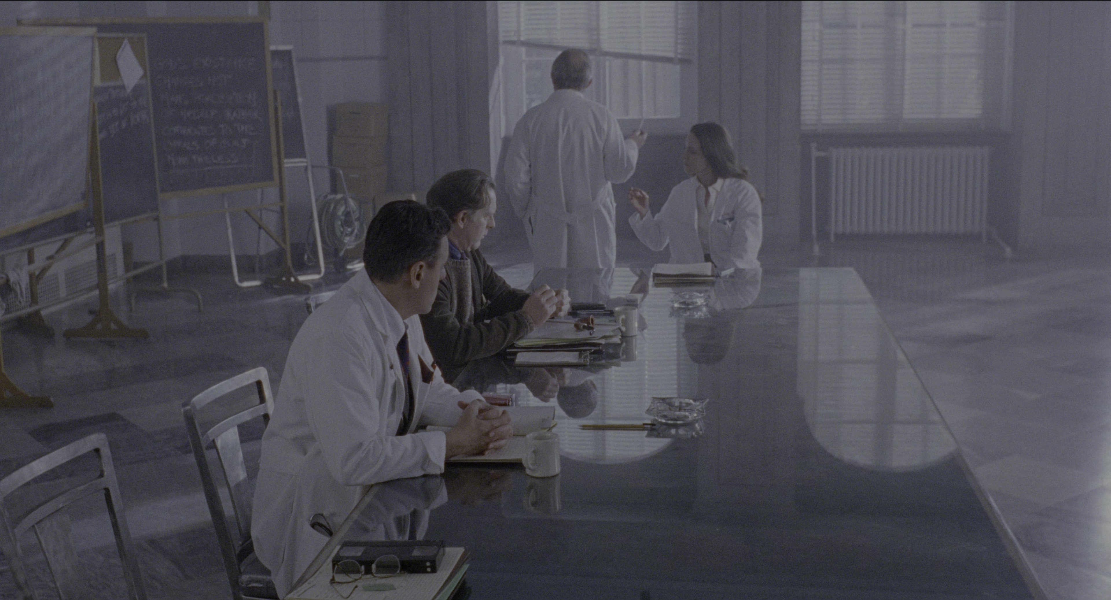 Twelve Monkeys (1995), wide, 1.85:1 — film still