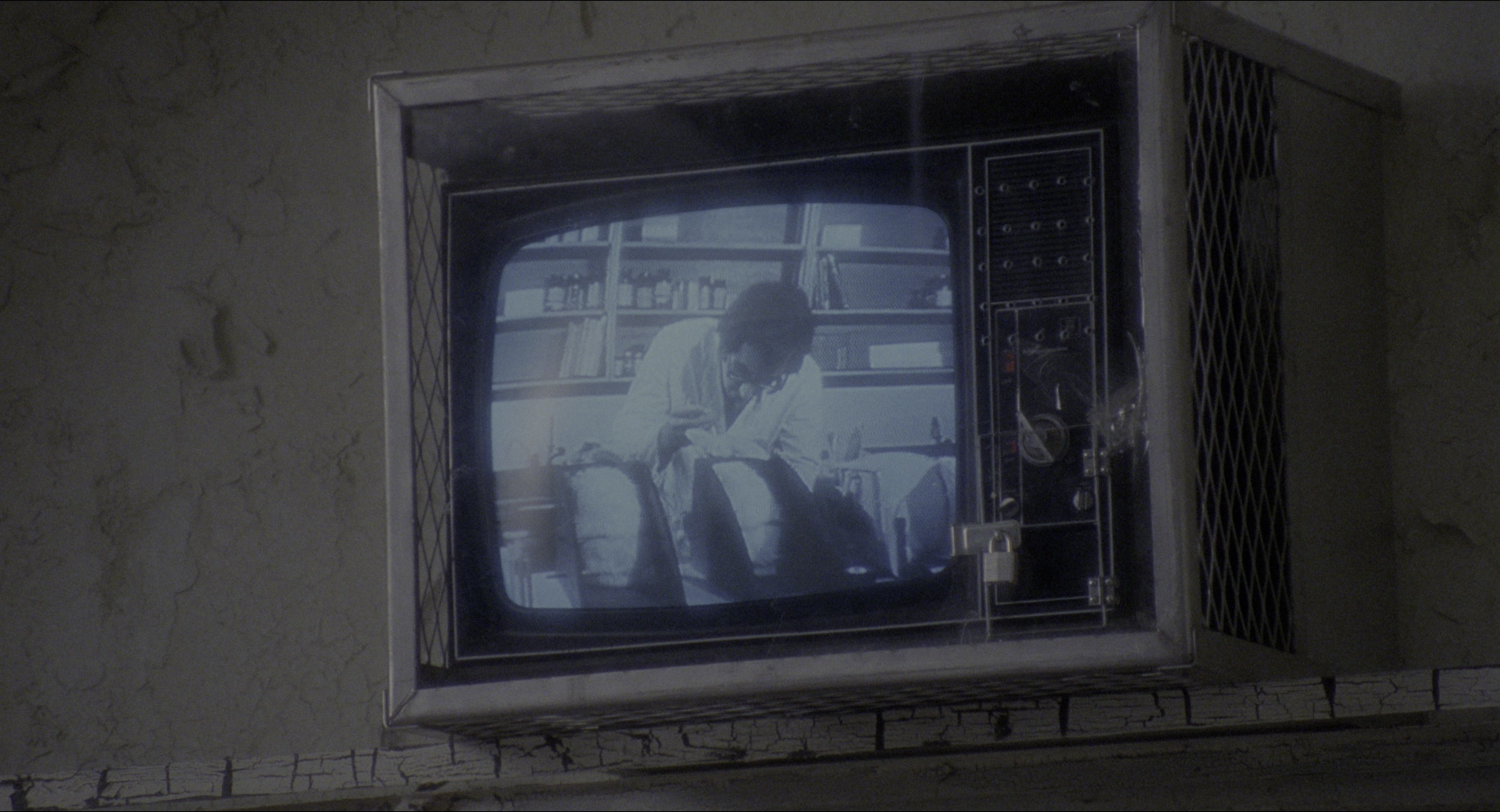 Twelve Monkeys (1995), wide, 1.85:1 — film still