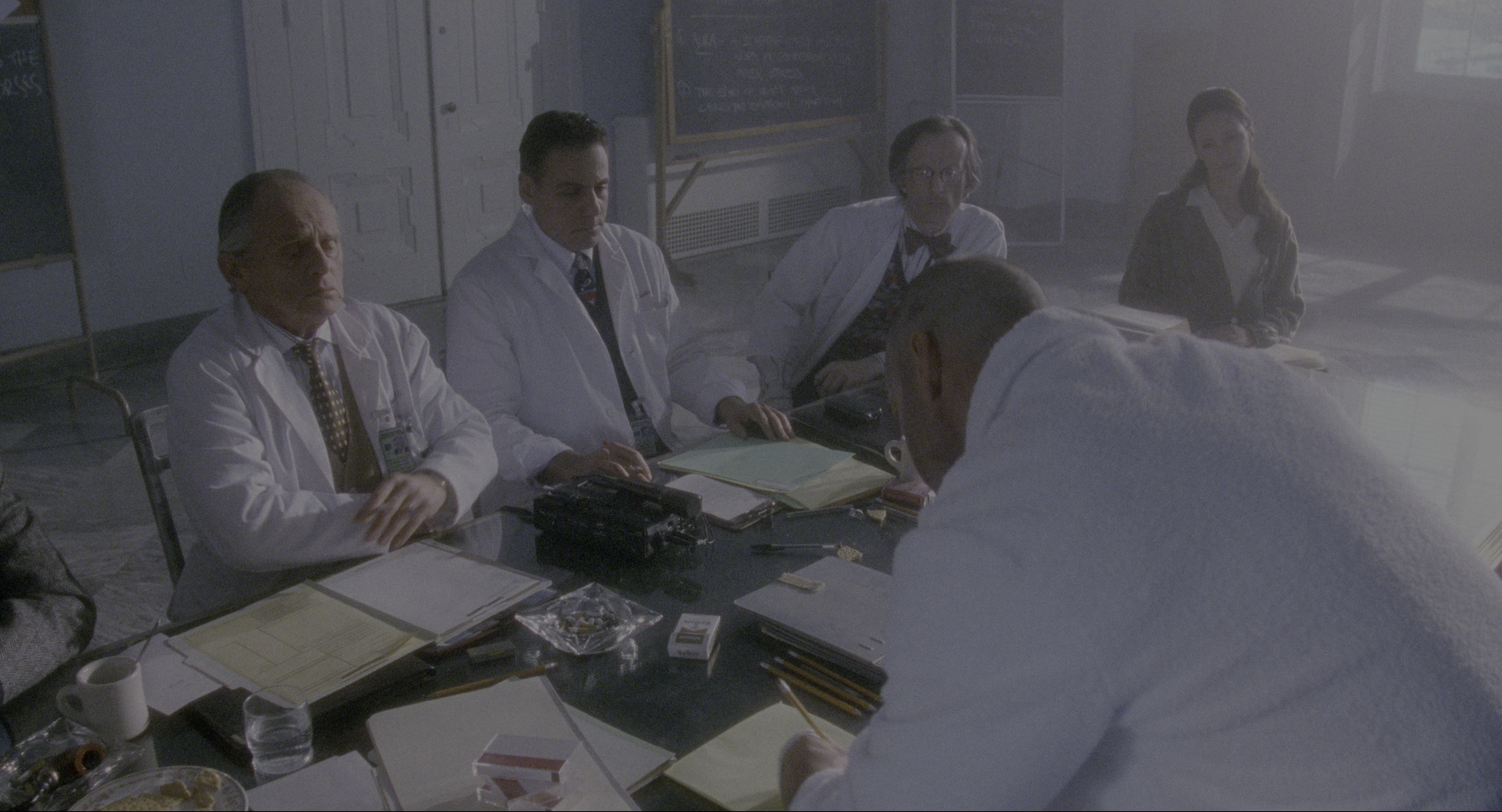 Twelve Monkeys (1995), wide, 1.85:1 — film still
