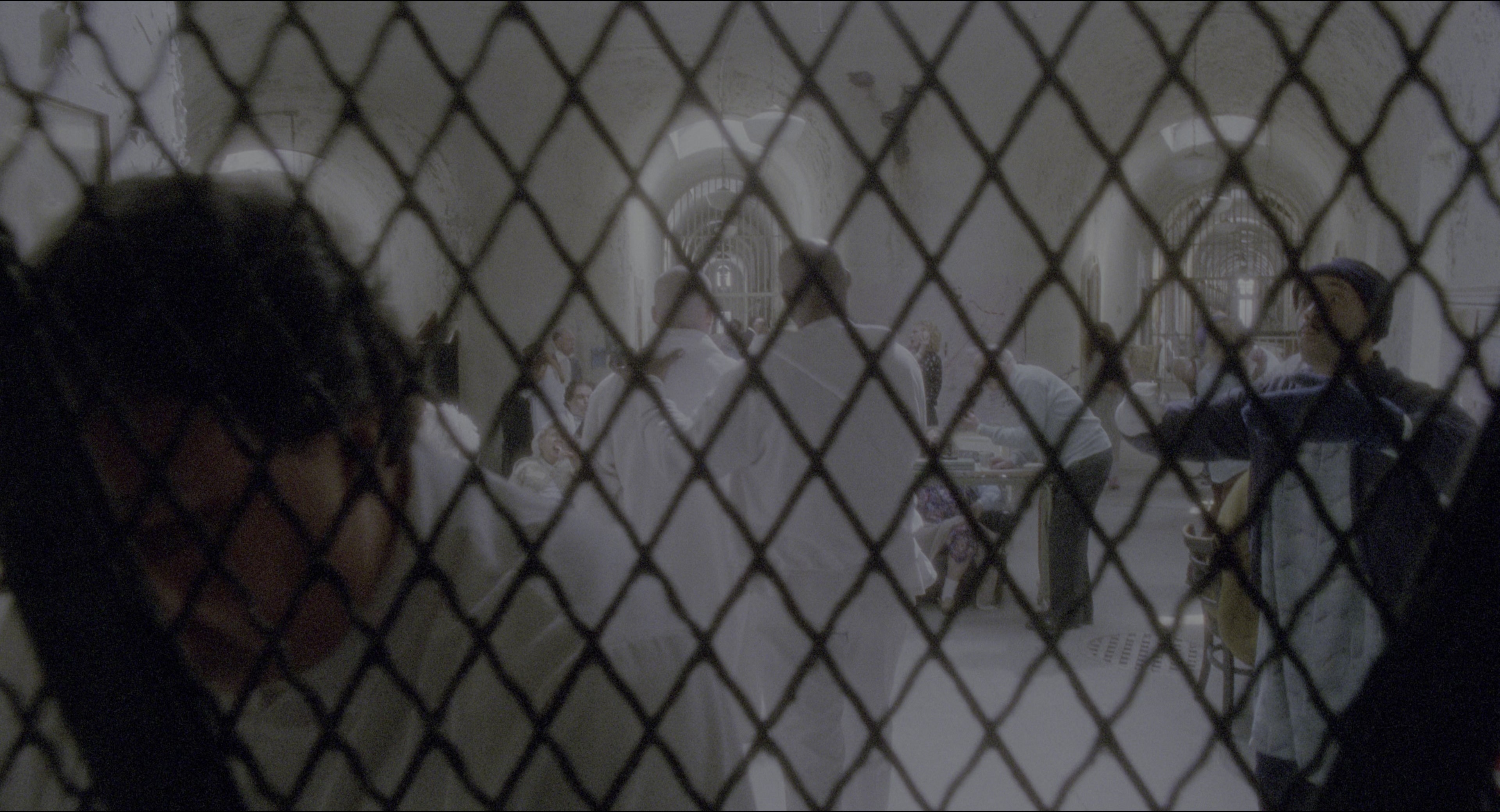 Twelve Monkeys (1995), wide, 1.85:1 — film still