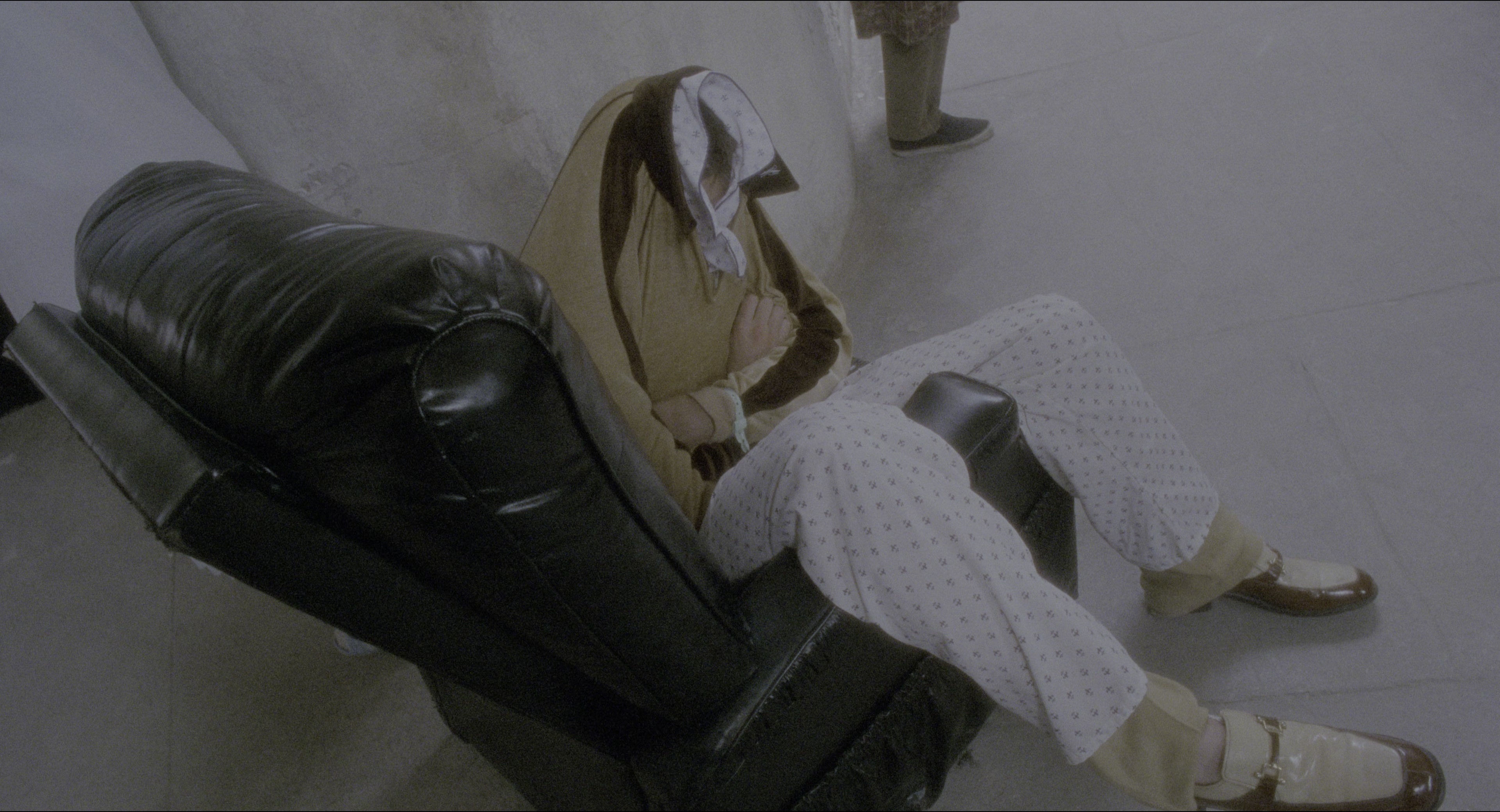 Twelve Monkeys (1995), wide, 1.85:1 — film still