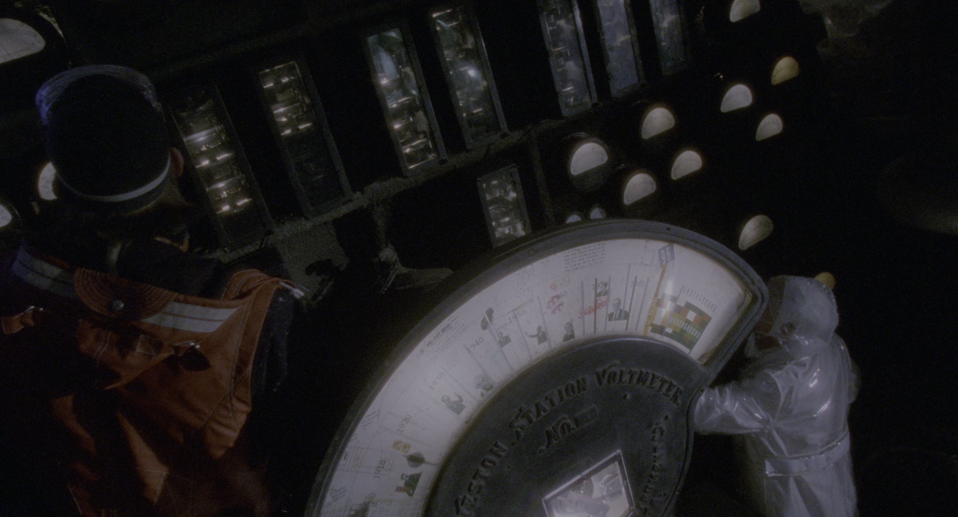 Twelve Monkeys (1995), wide, 1.85:1 — film still