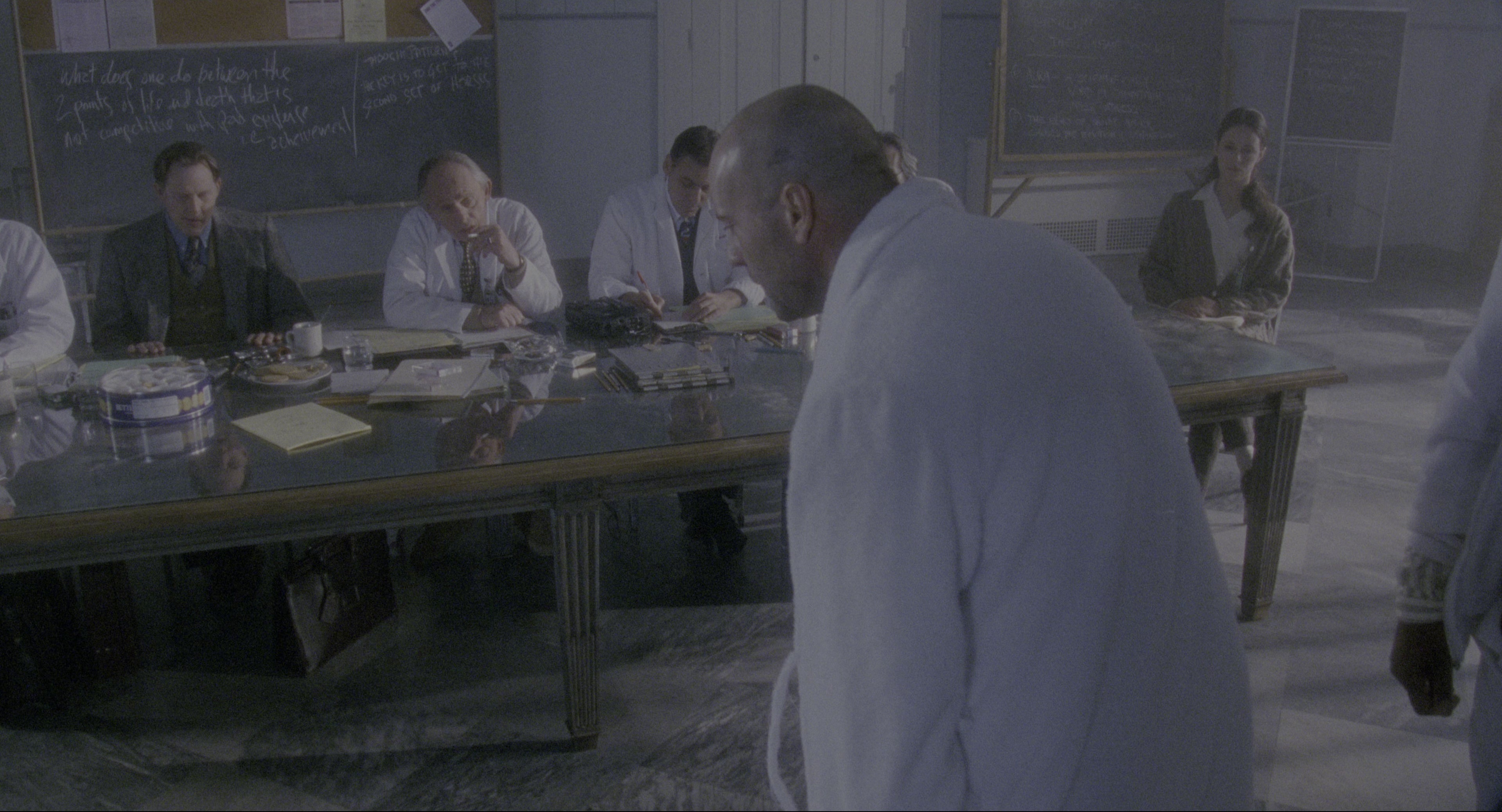 Twelve Monkeys (1995), wide, 1.85:1 — film still