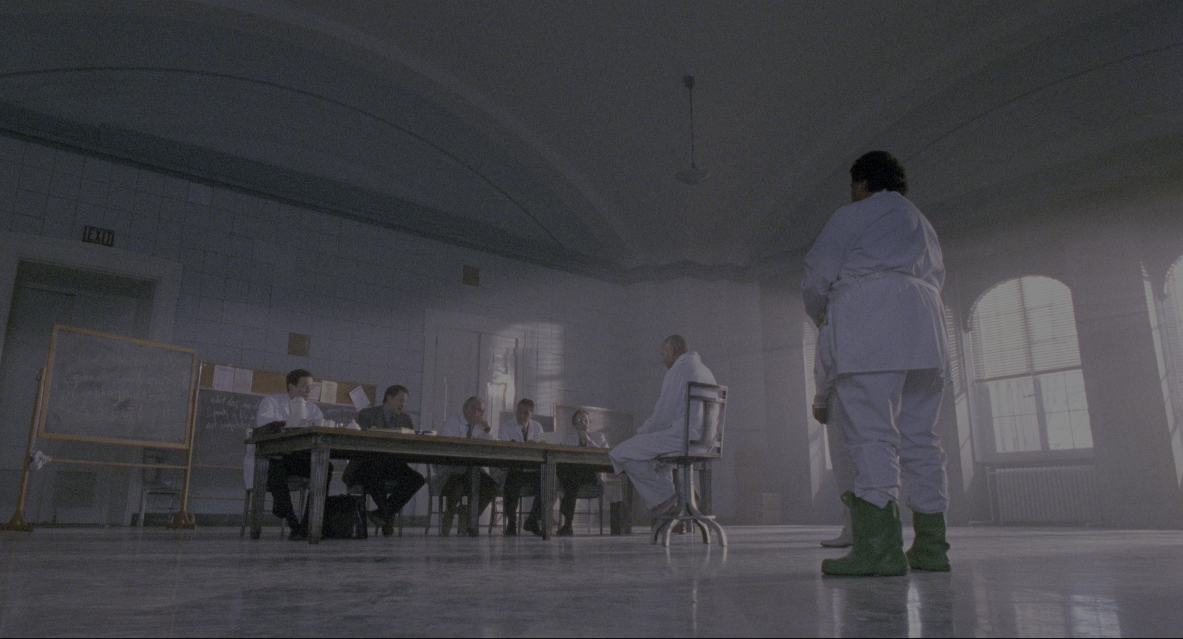Twelve Monkeys (1995), wide, 1.85:1 — film still