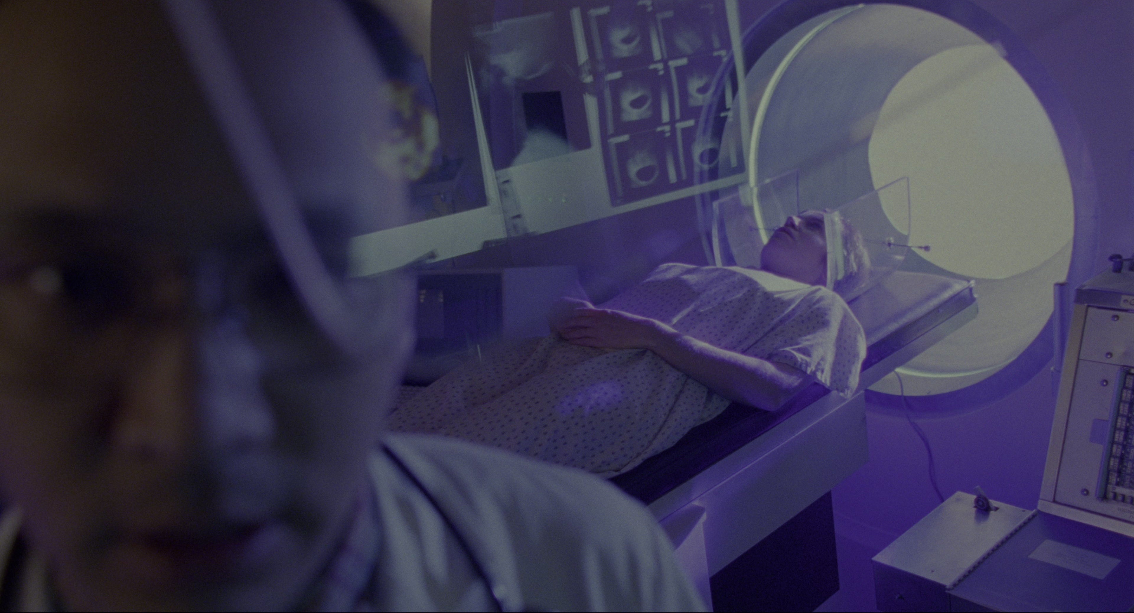 Twelve Monkeys (1995), wide, 1.85:1 — film still