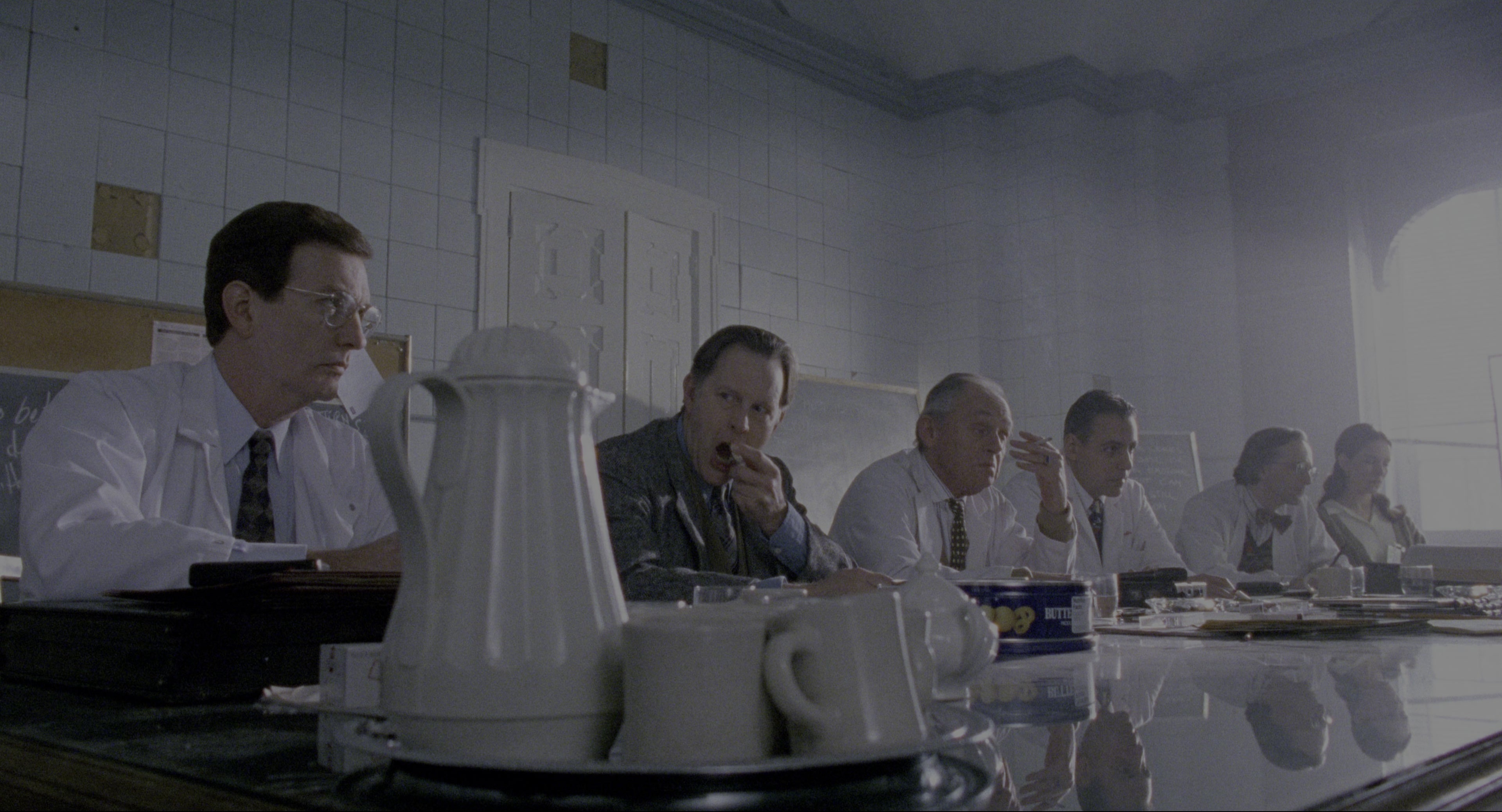Twelve Monkeys (1995), wide, 1.85:1 — film still