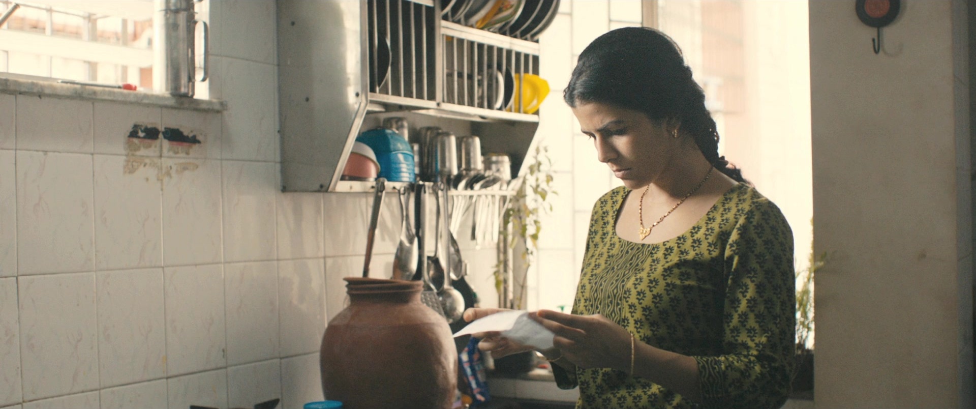 The Lunchbox (2013), wide, 2.39:1 — film still