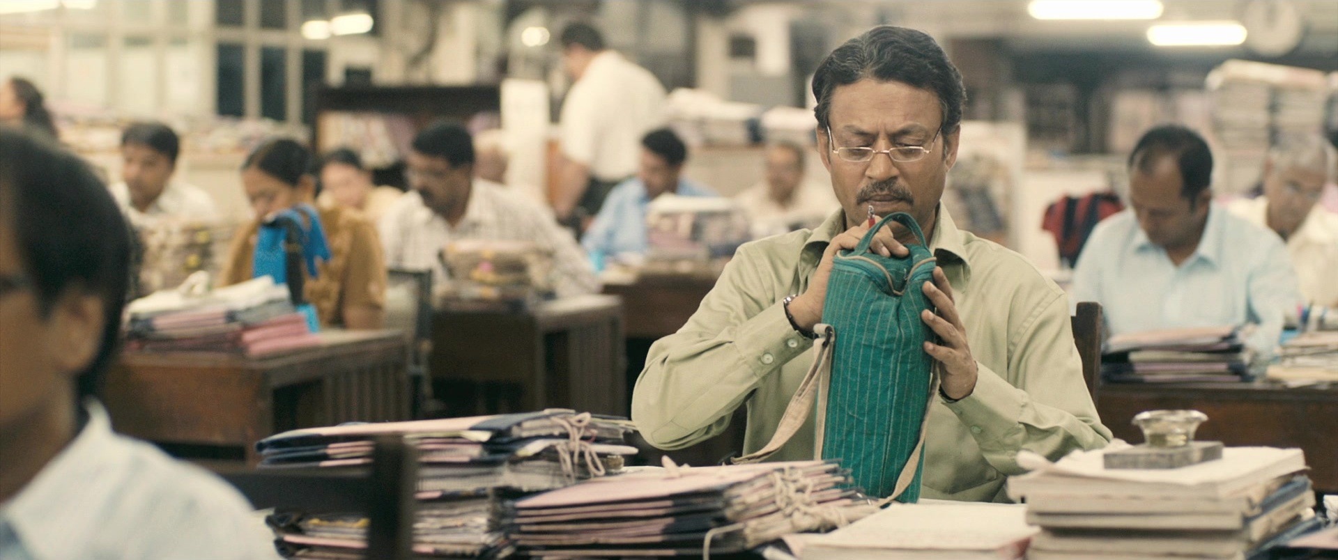 The Lunchbox (2013), medium, 2.39:1 — film still