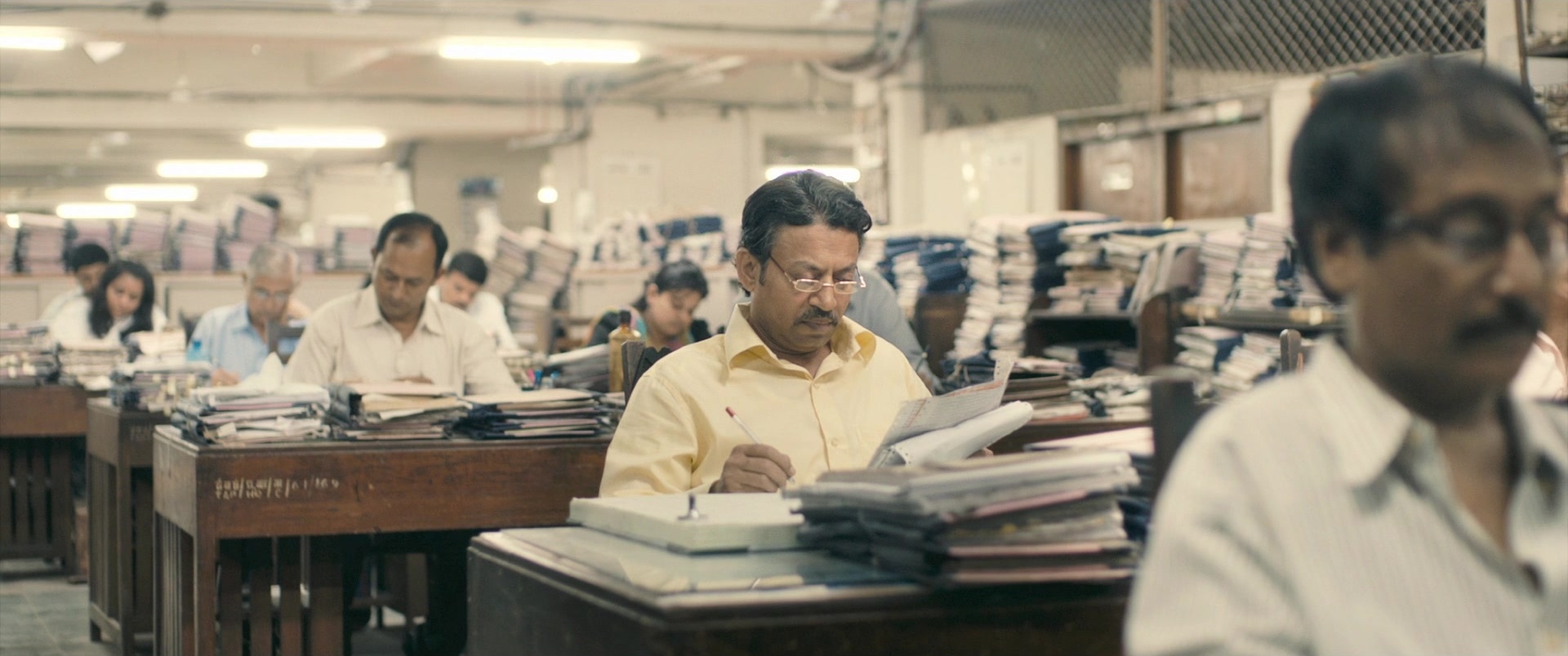 The Lunchbox (2013), wide, 2.39:1 — film still