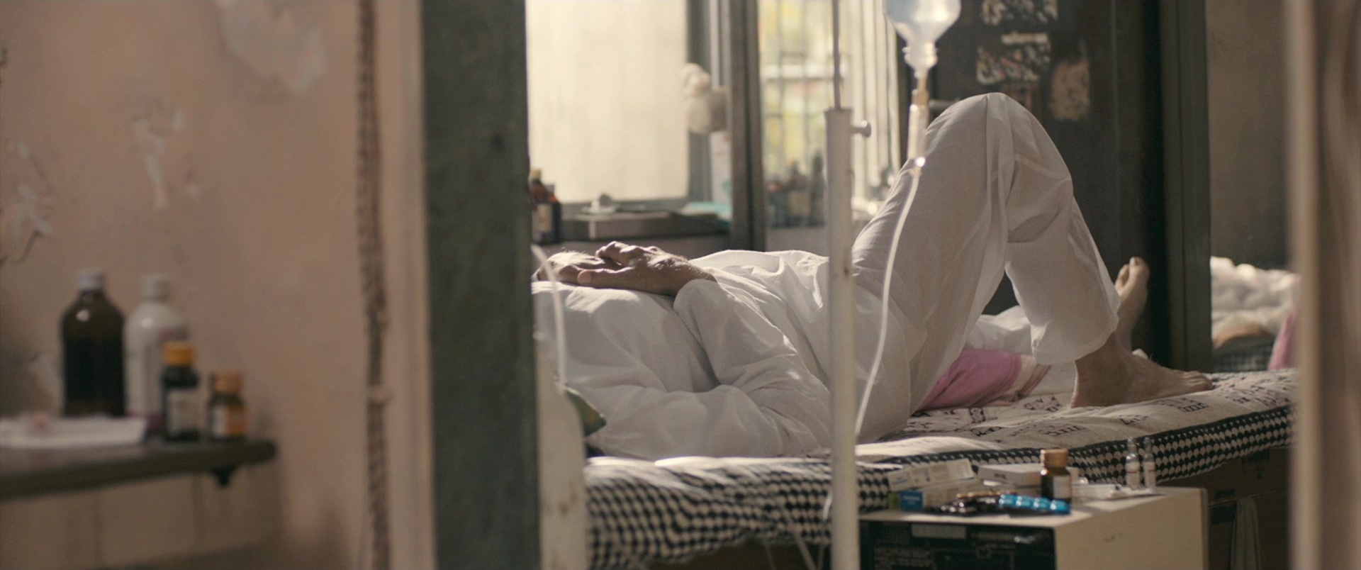 The Lunchbox (2013), wide, 2.39:1 — film still