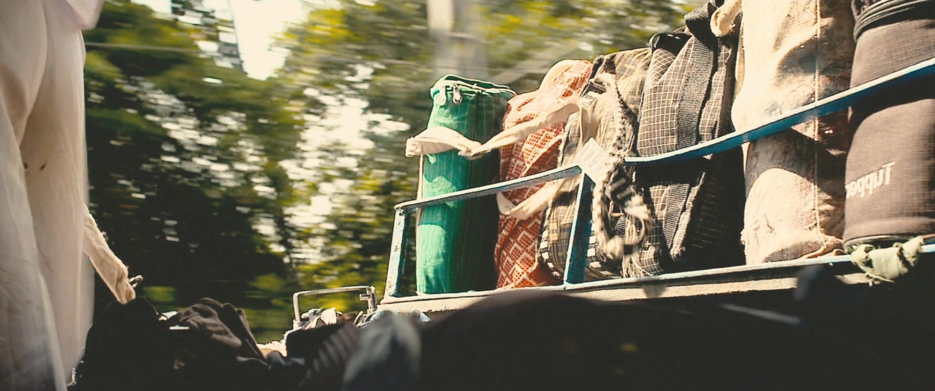 The Lunchbox (2013), wide, 2.39:1 — film still