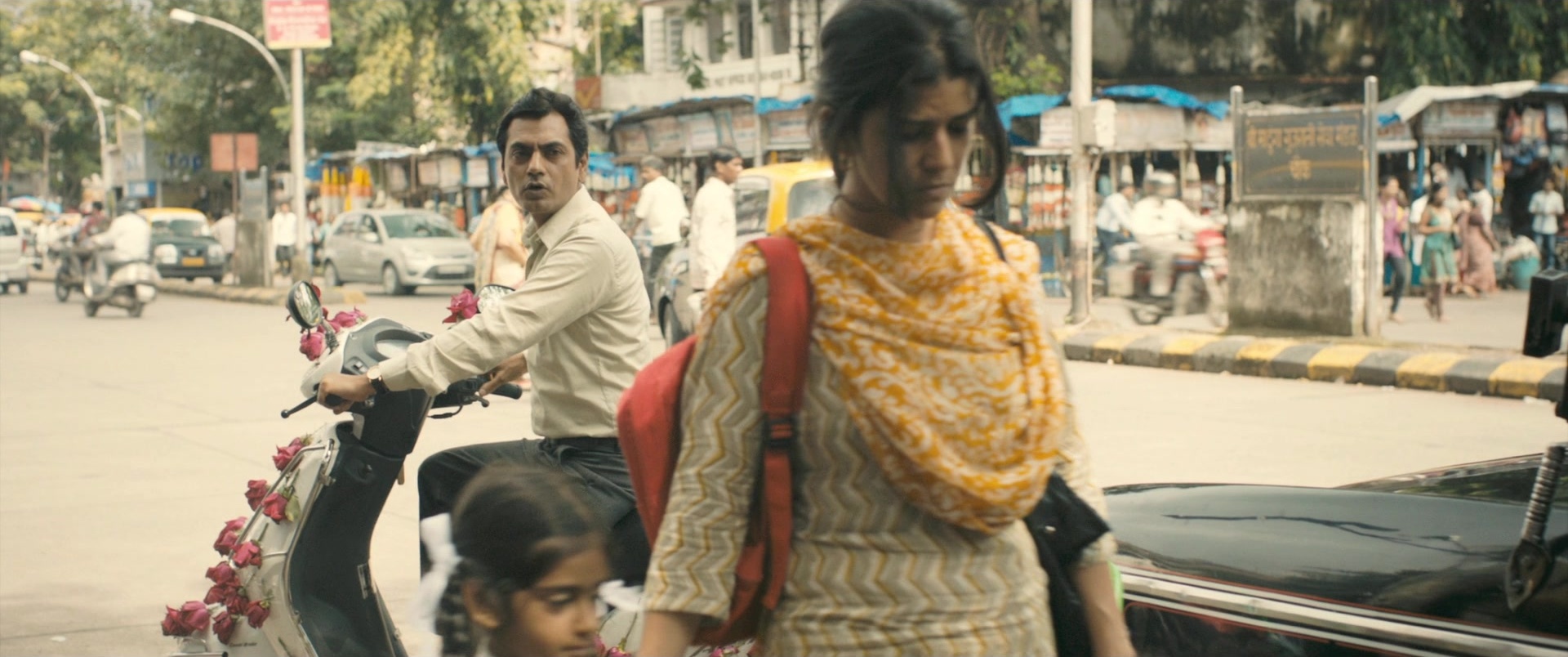The Lunchbox (2013), wide, 2.39:1 — film still