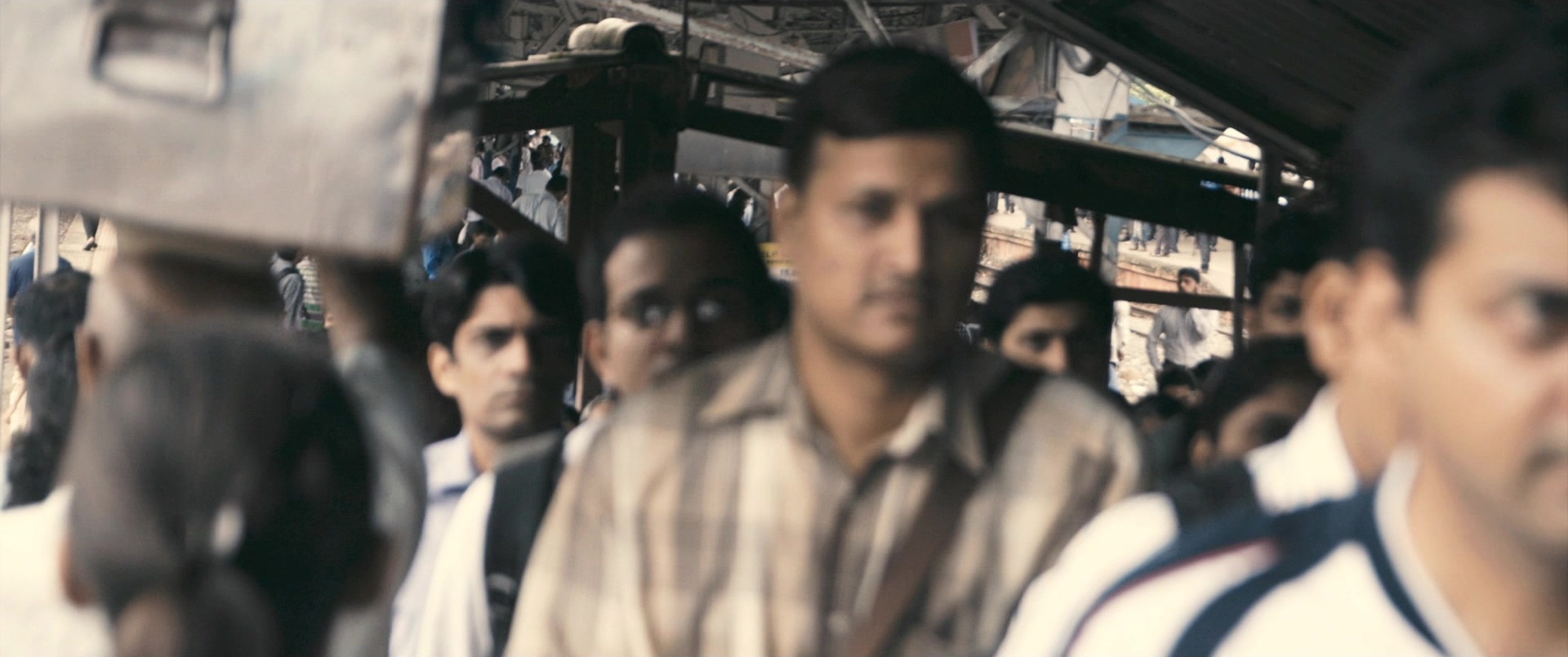 The Lunchbox (2013), wide, 2.39:1 — film still