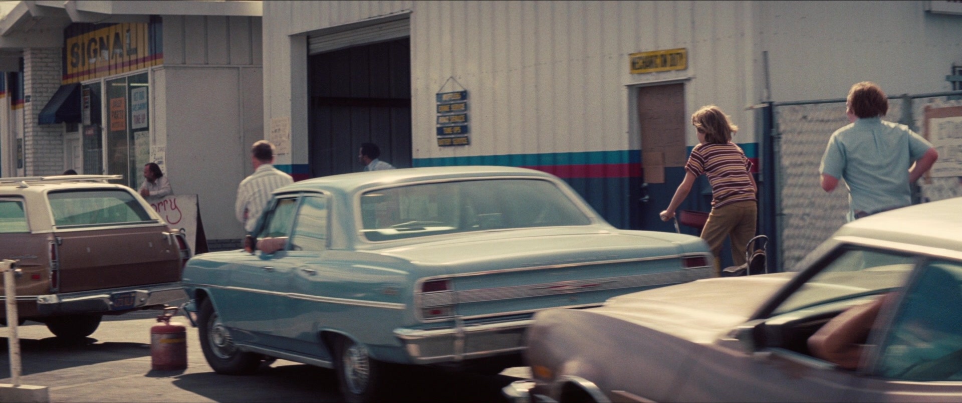 Licorice Pizza (2021), wide, 2.39:1 — film still