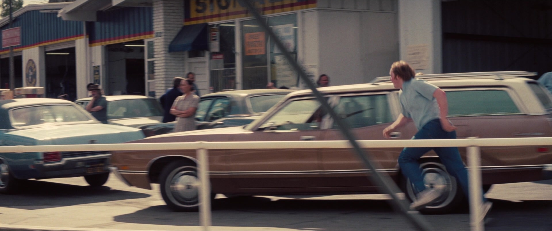 Licorice Pizza (2021), wide, 2.39:1 — film still