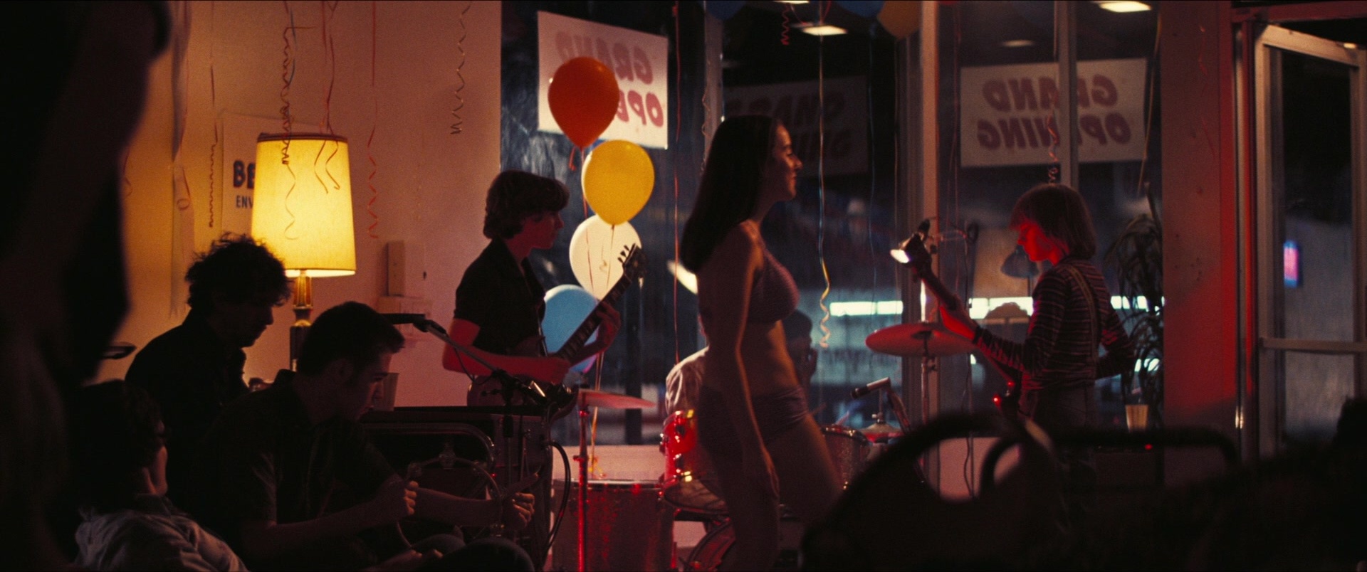 Licorice Pizza (2021), unknown, 2.39:1 — film still