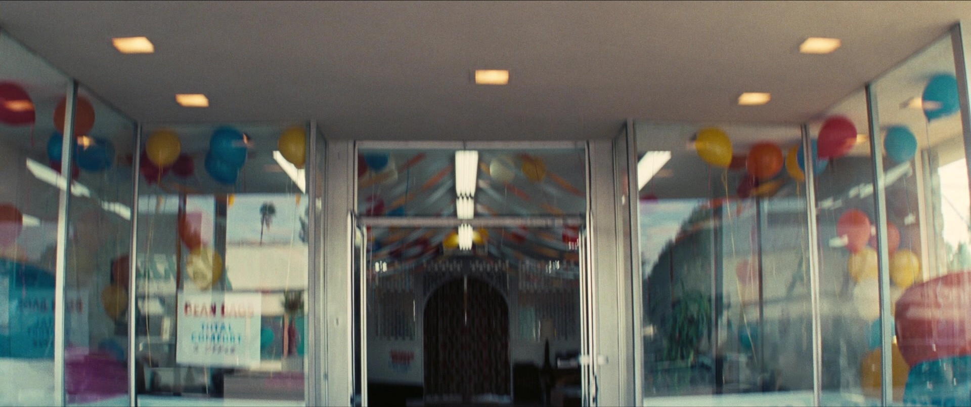 Licorice Pizza (2021), wide, 2.39:1 — film still