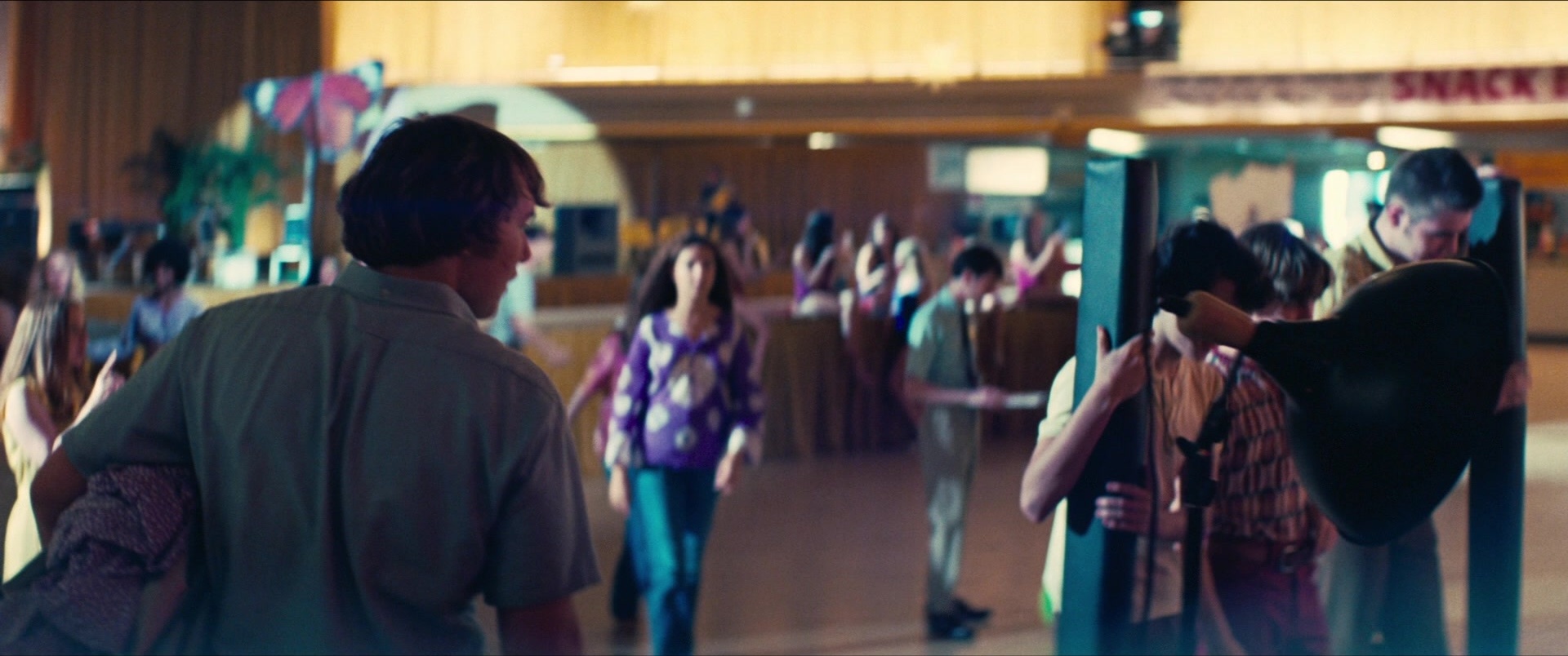 Licorice Pizza (2021), wide, 2.39:1 — film still