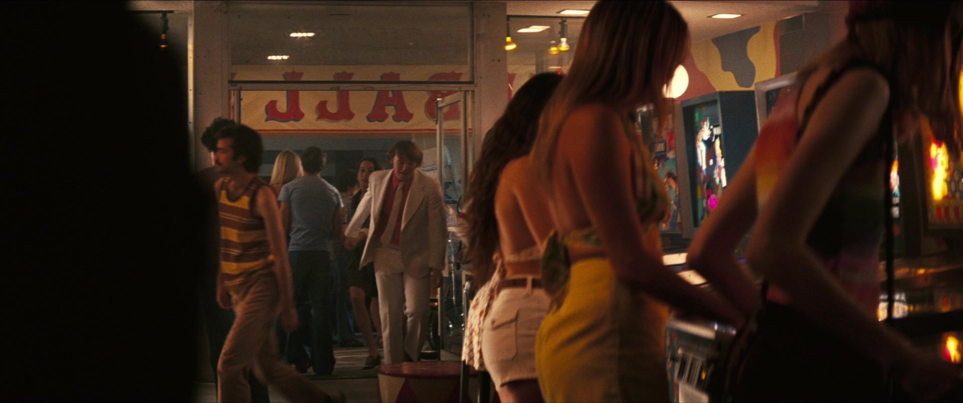 Licorice Pizza (2021), wide, 2.39:1 — film still