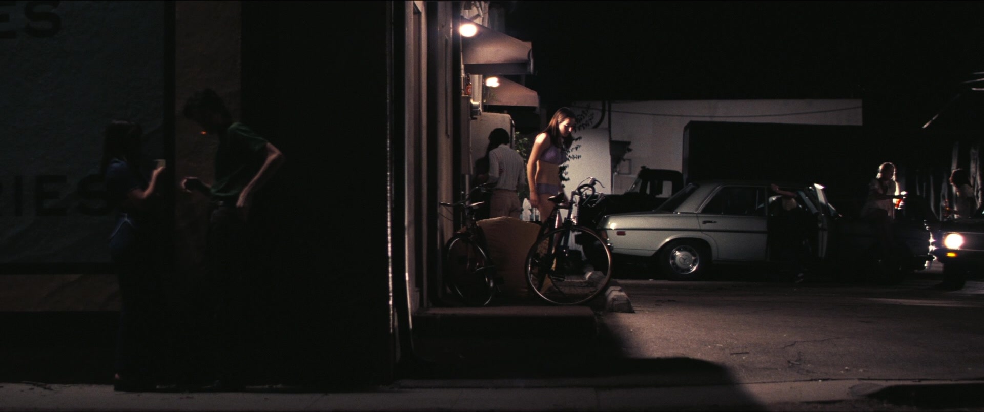 Licorice Pizza (2021), wide, 2.39:1 — film still