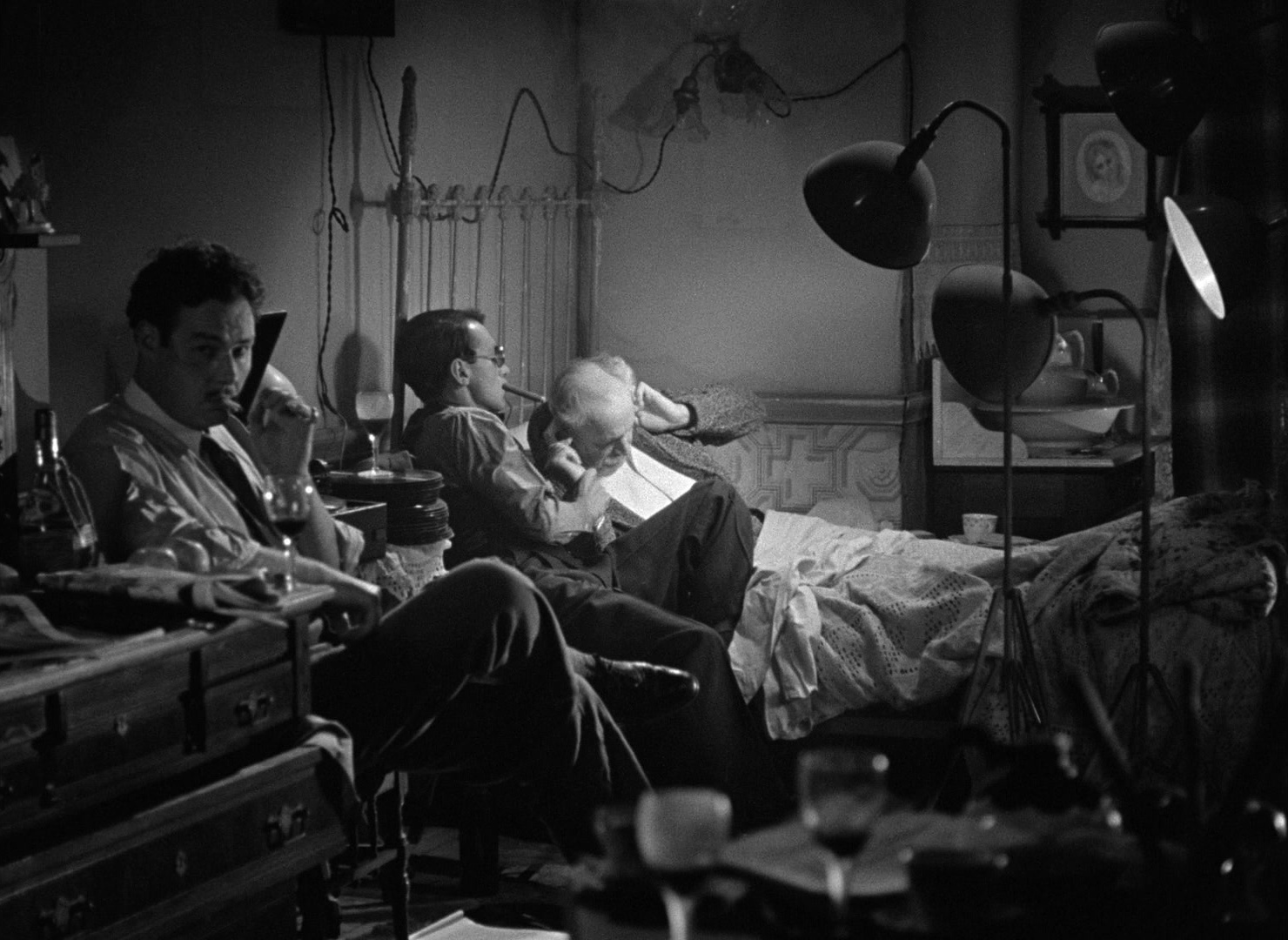 Foreign Correspondent (1940), wide, 1.37:1 — film still