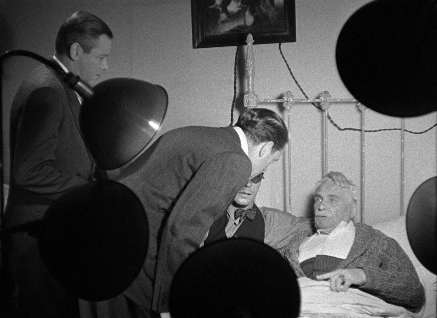 Foreign Correspondent (1940), wide, 1.37:1 — film still