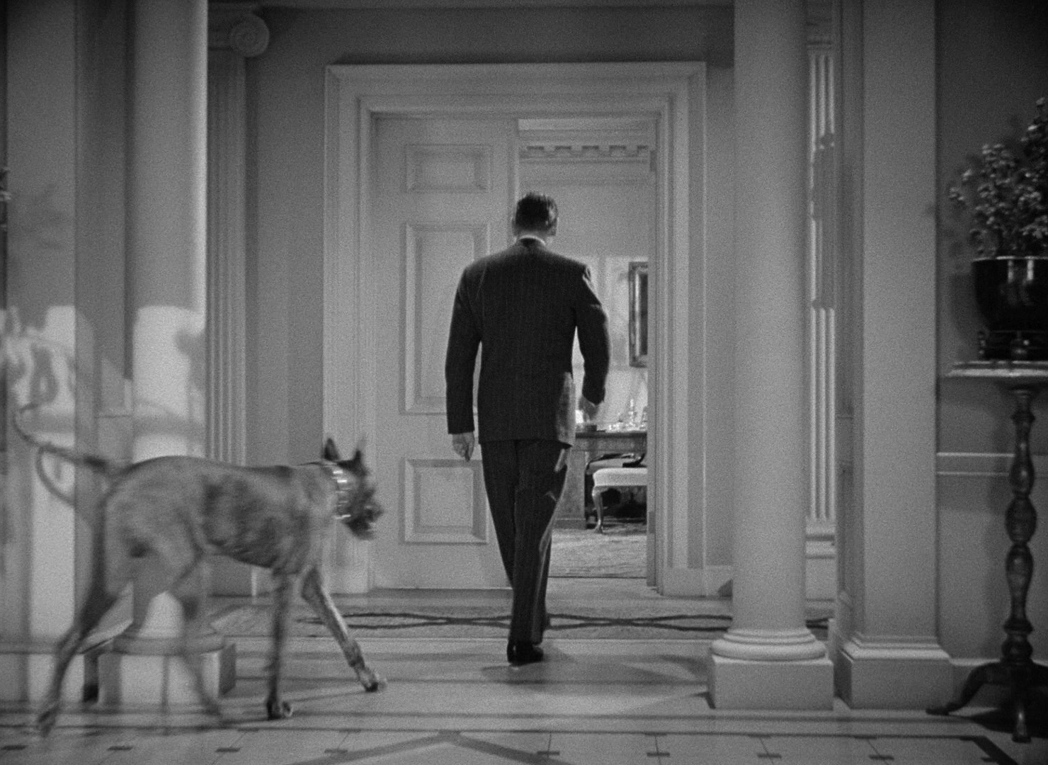 Foreign Correspondent (1940), wide, 1.37:1 — film still