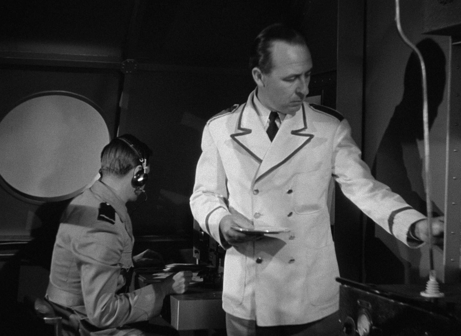 Foreign Correspondent (1940), wide, 1.37:1 — film still