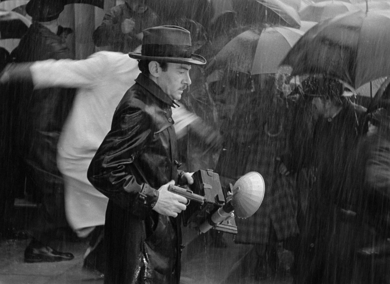 Foreign Correspondent (1940), wide, 1.37:1 — film still