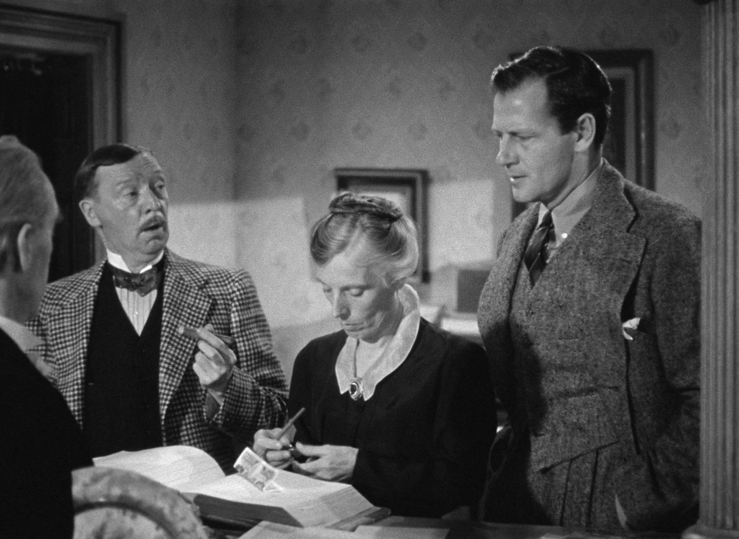 Foreign Correspondent (1940), wide, 1.37:1 — film still