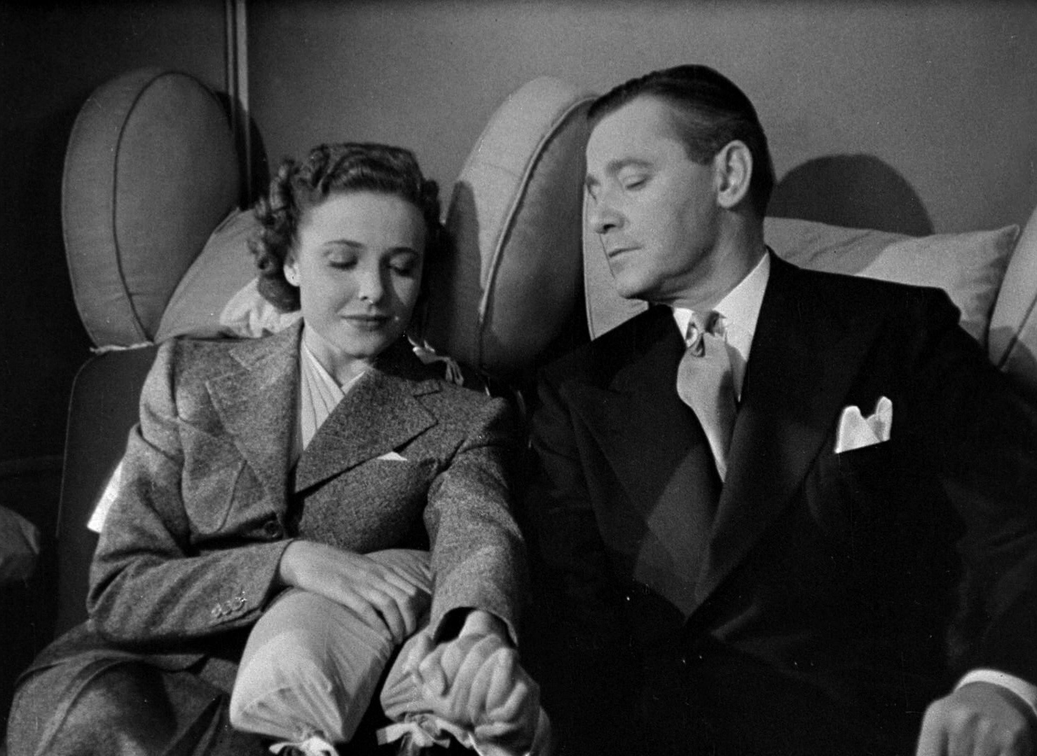 Foreign Correspondent (1940), wide, 1.37:1 — film still