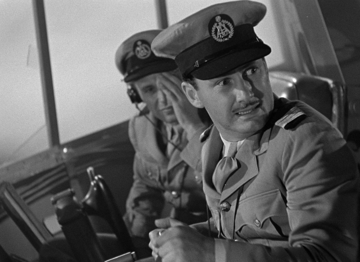 Foreign Correspondent (1940), wide, 1.37:1 — film still